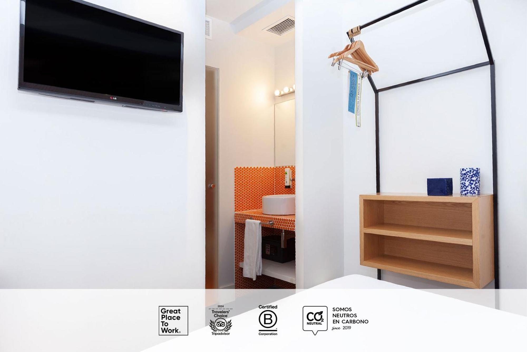 Small Double Room,1499685934:JPEG