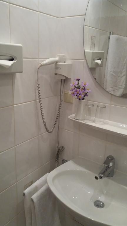 Single Room Shower,63080155:JPEG