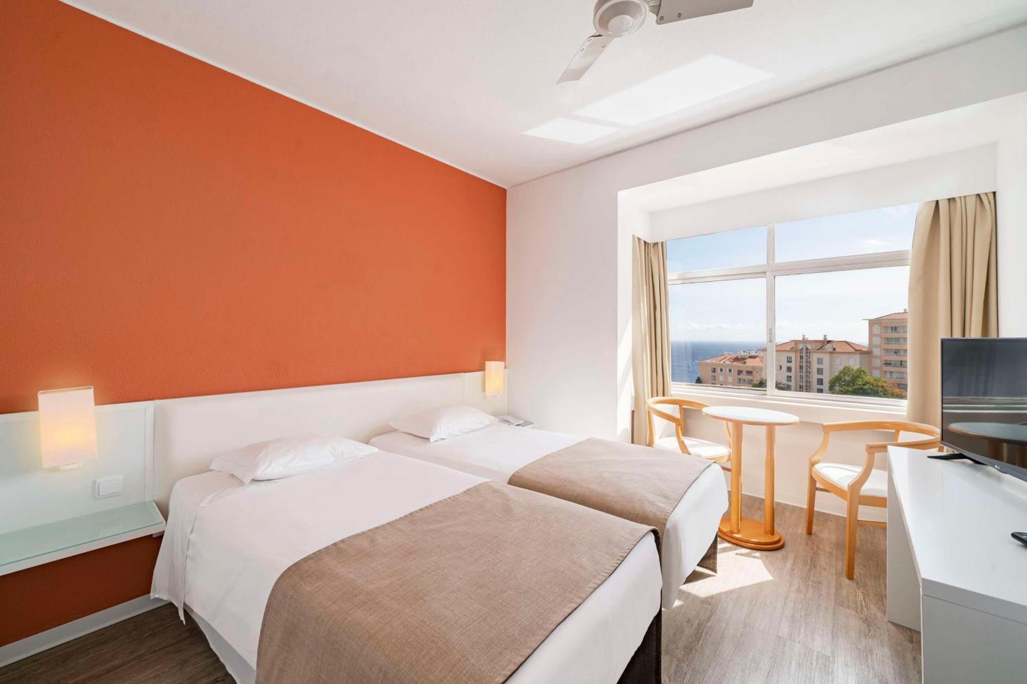 Quarto Duplo com Varanda