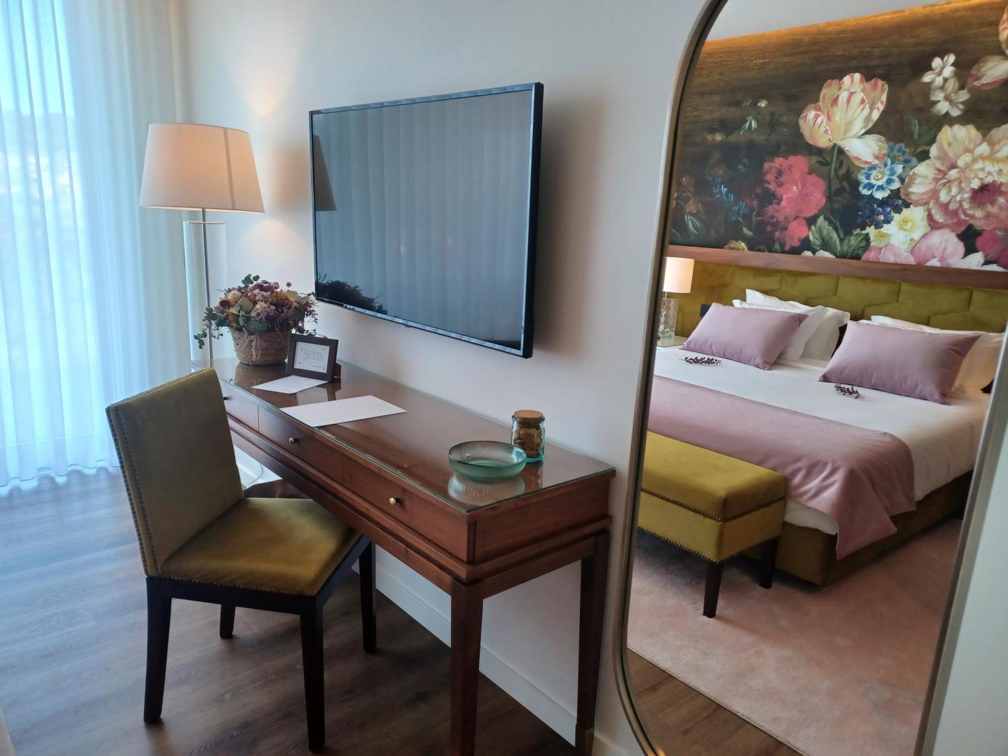 Double Room,1743535925:JPEG