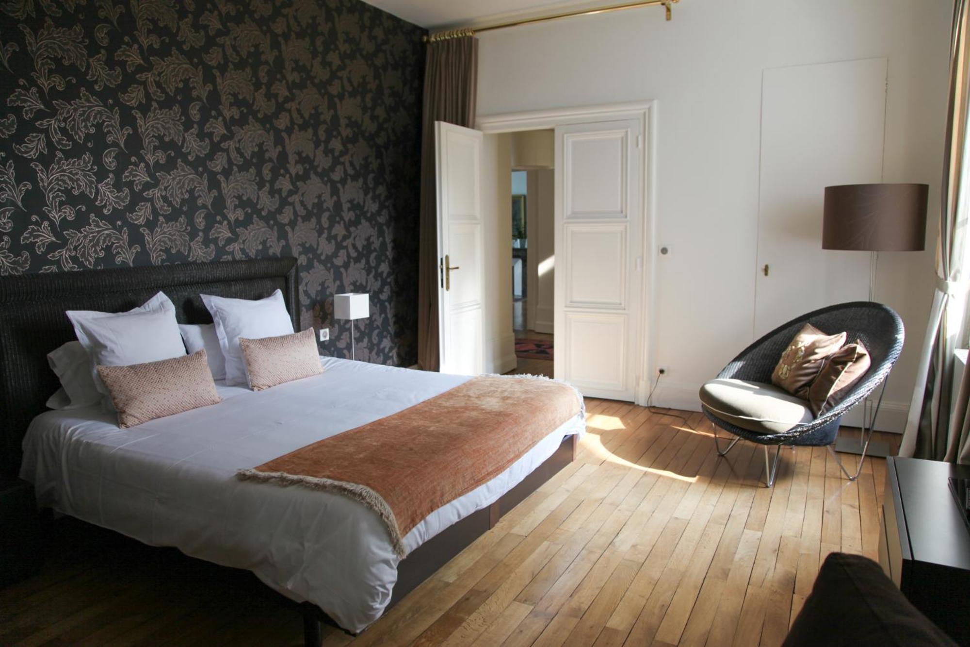 Chambre Double ou Lits Jumeaux Deluxe – Vue sur Jardin