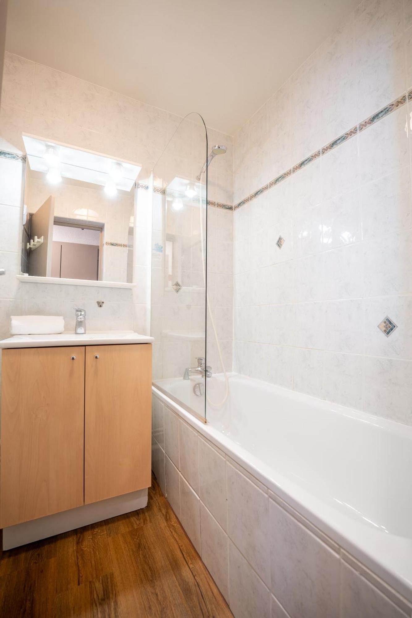 Two-Bedroom Apartment,1520286637:JPEG