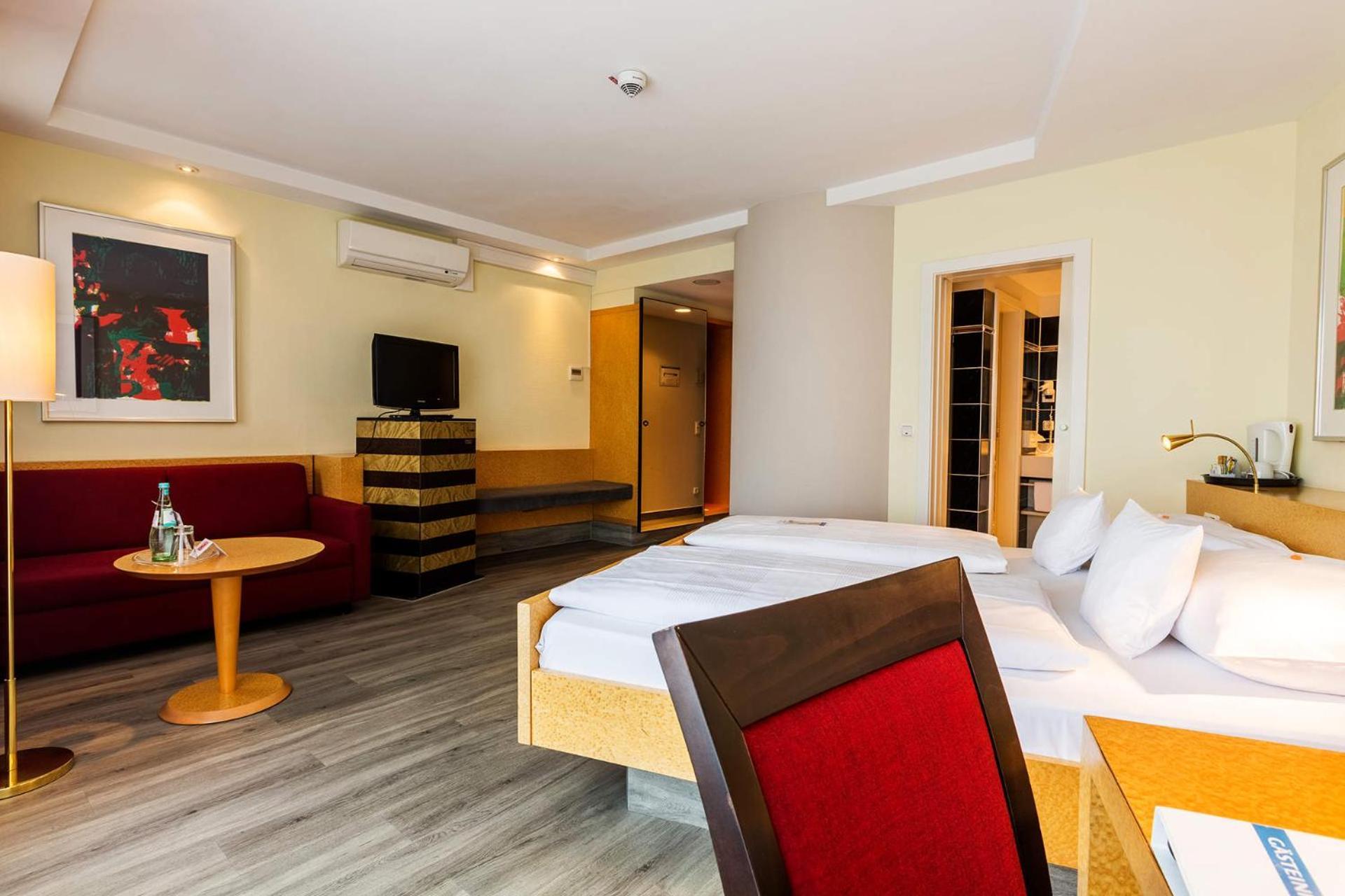 Double Room,1589551860:JPEG