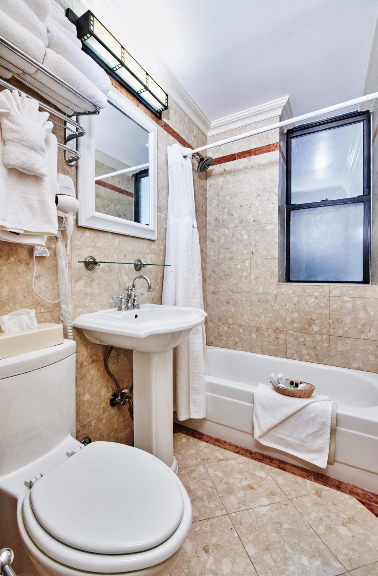 Two-Bedroom Apartment,1525999576:JPEG