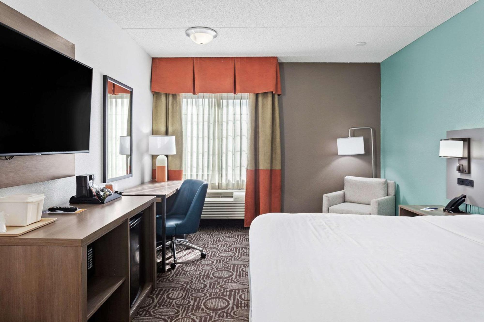 King Room - Accessible/Non-Smoking