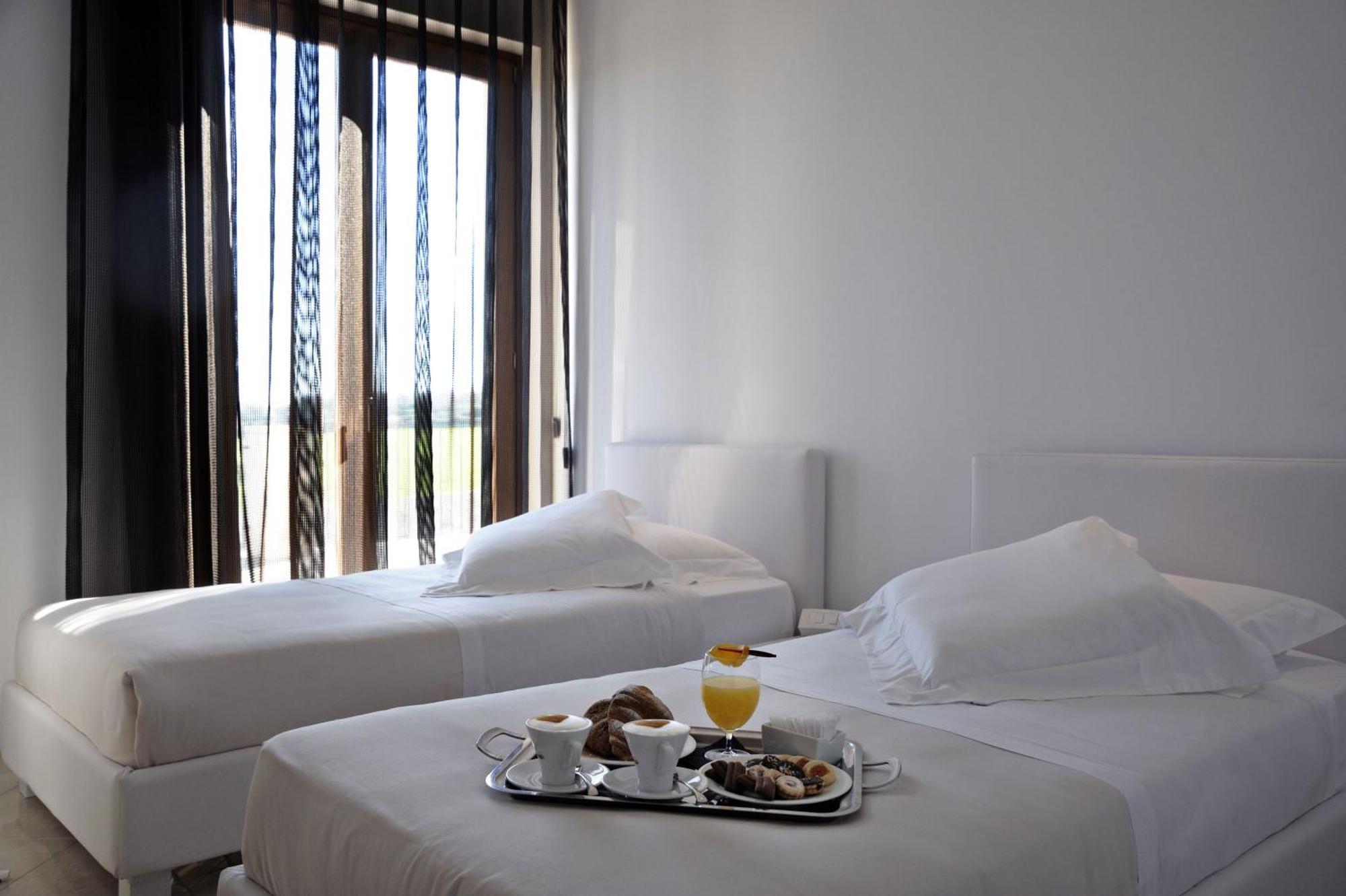 Superior Double or Twin Room,1446680686:JPEG