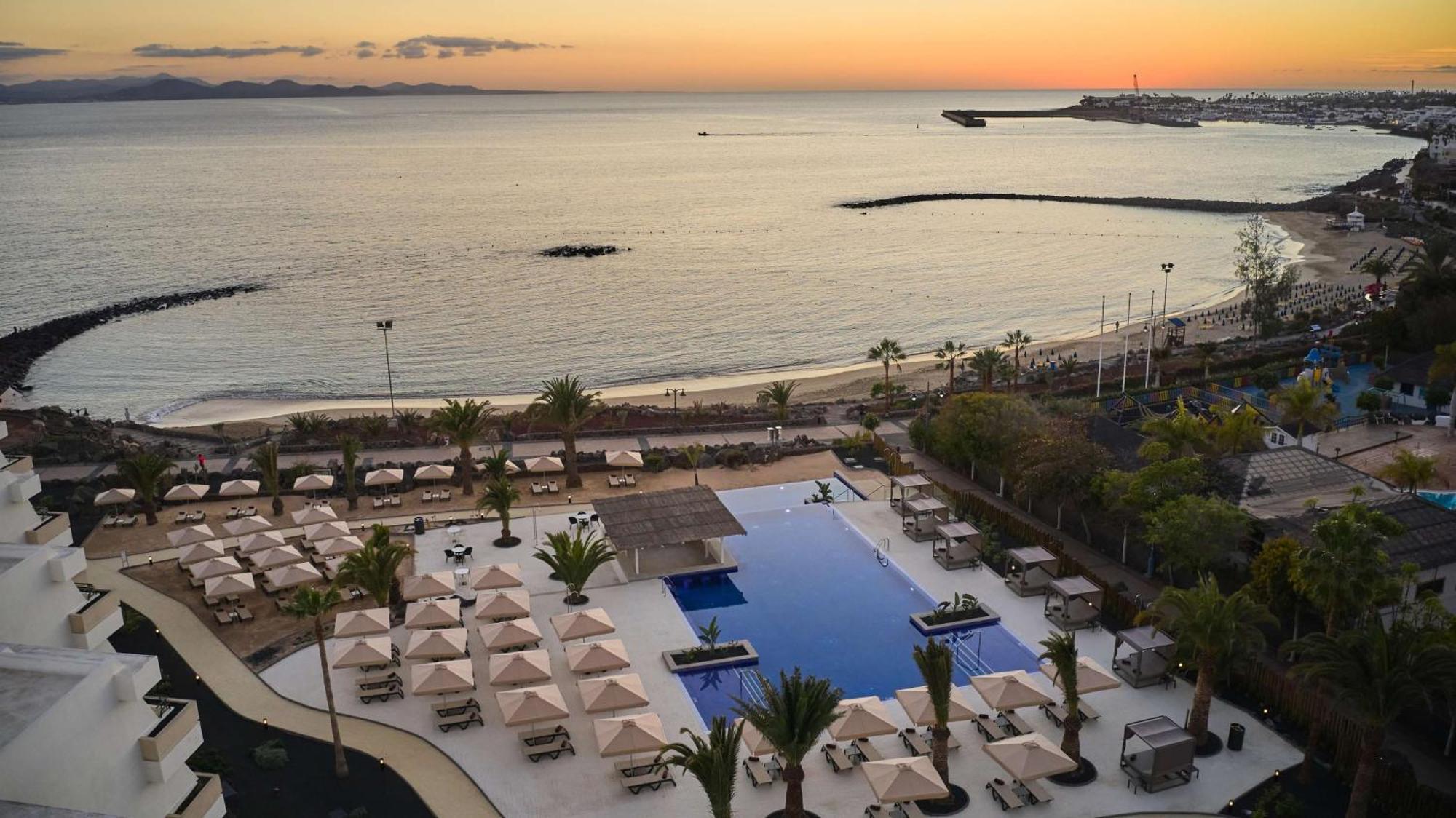 Preferred Club Double Room Pool View,1375775135:JPEG