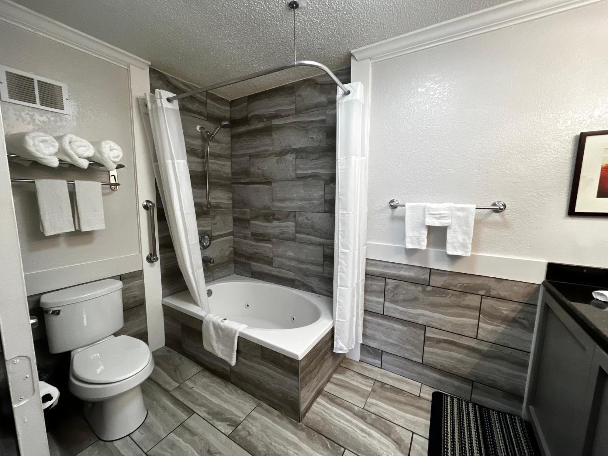 Luxury Suite King