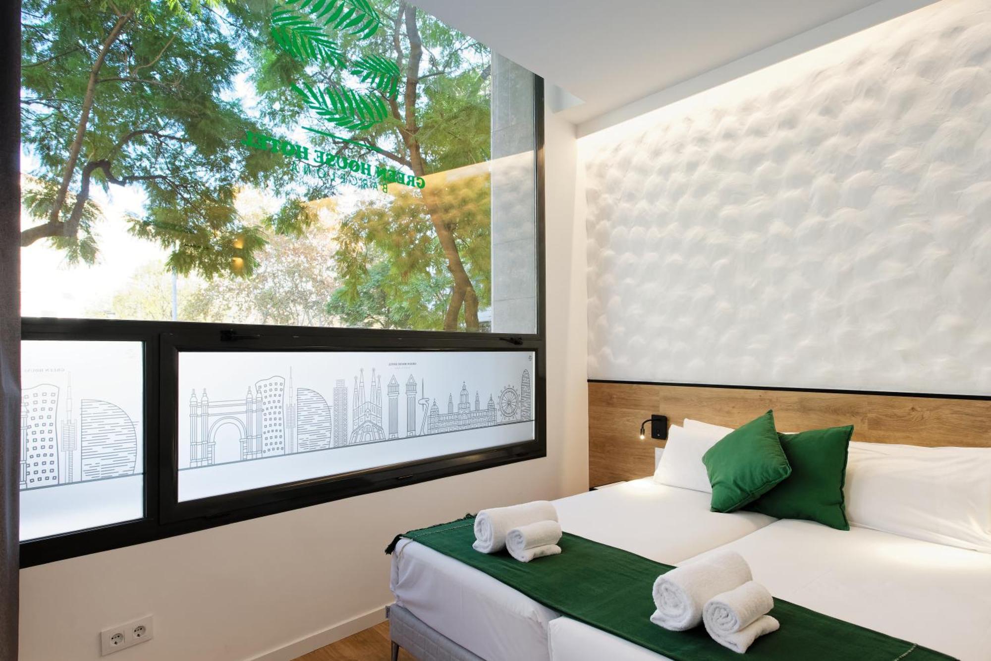 Twin Room with View