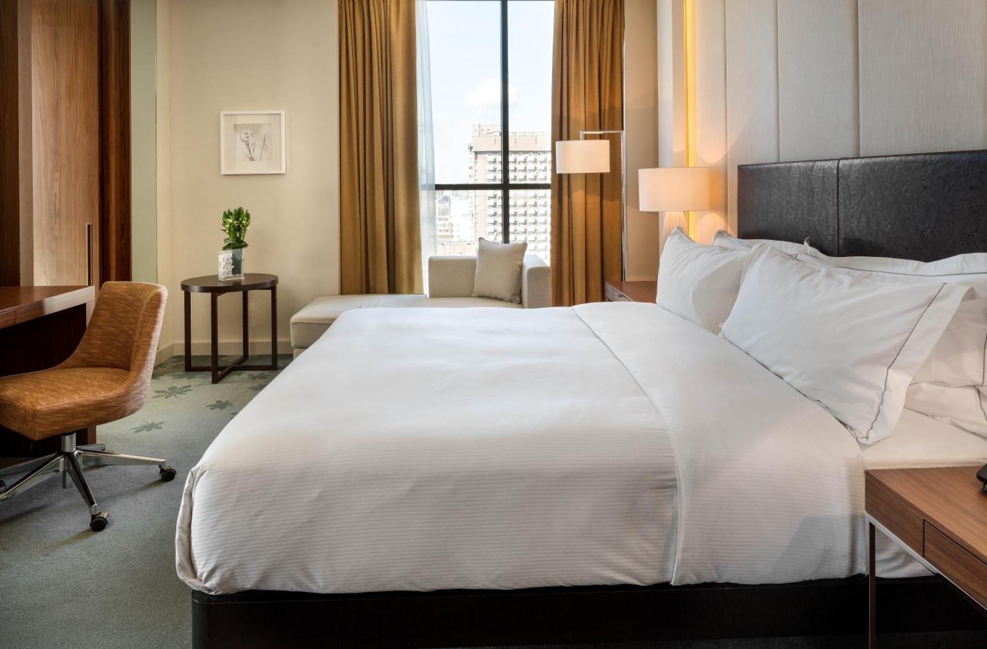 Suite met 1 Slaapkamer met Kingsize Bed - Toegang tot Lounge
