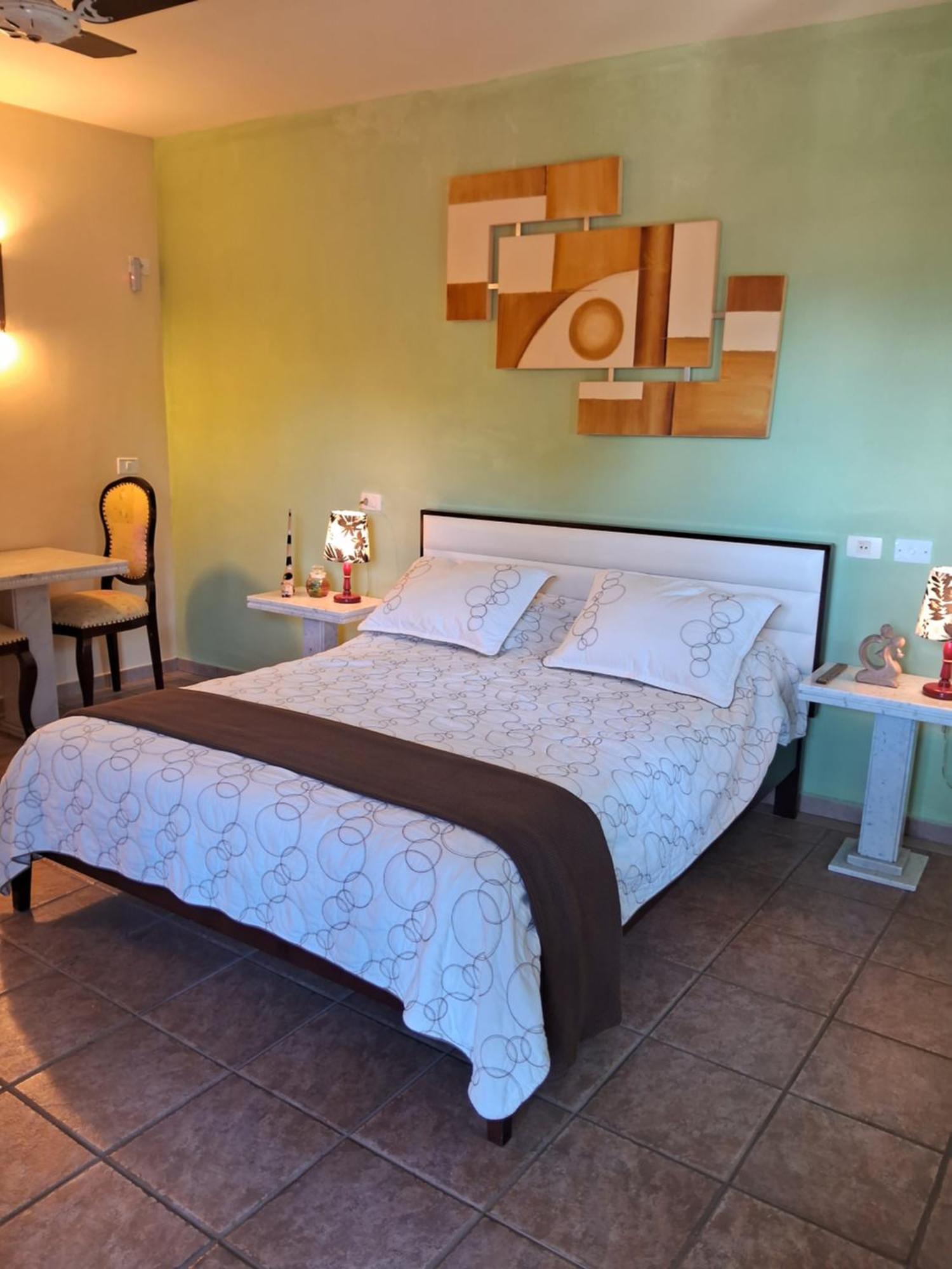 Deluxe Suite with Spa Bath
