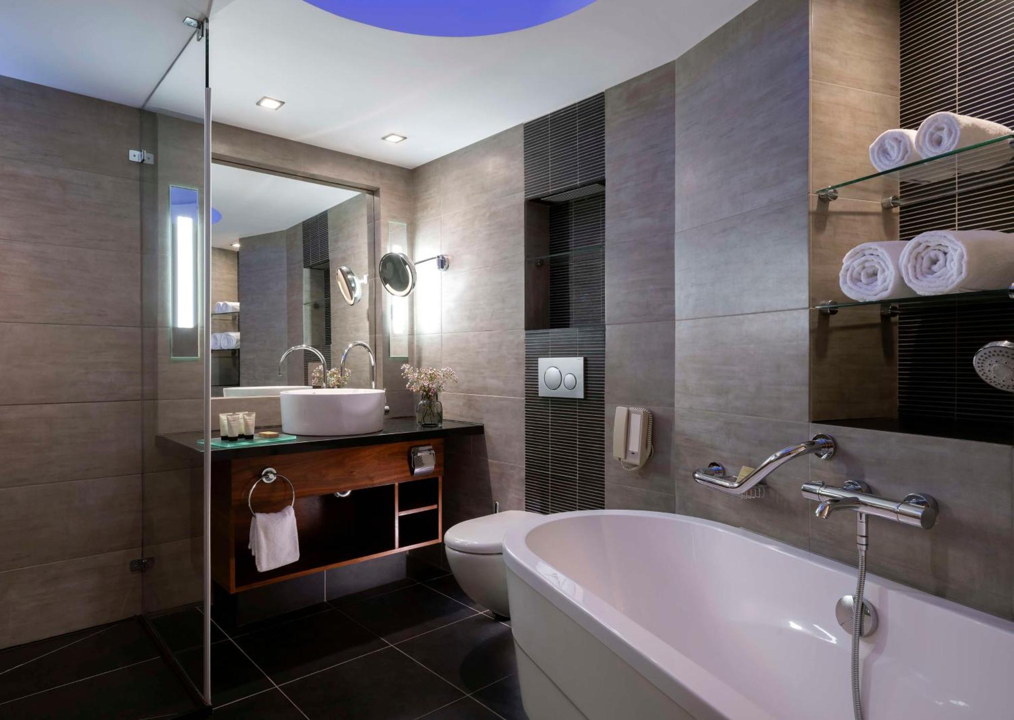Executive King Room with Sea View