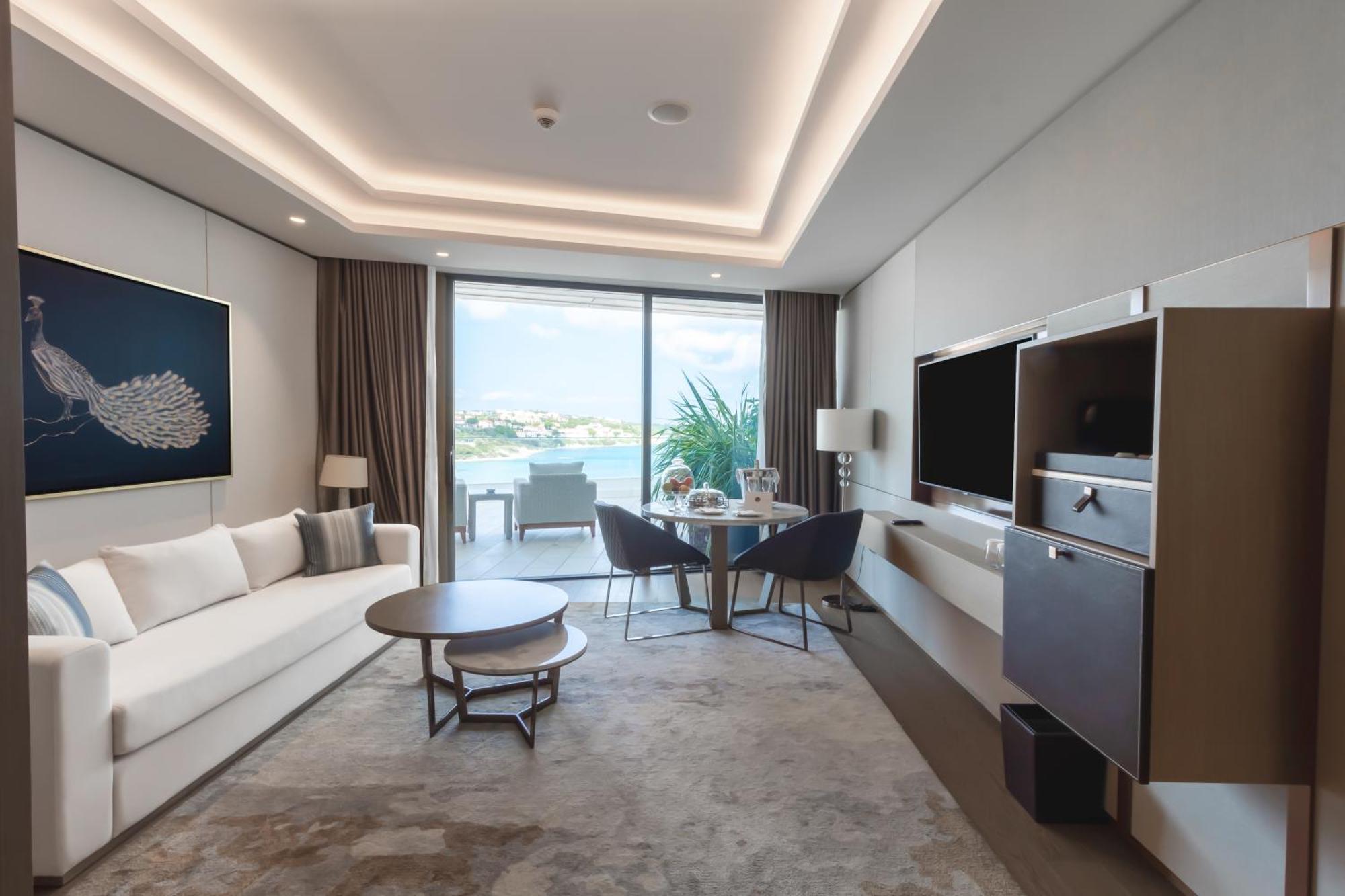 Junior Suite mit 1 Schlafzimmer, Kingsize-Bett, Balkon und Meerblick