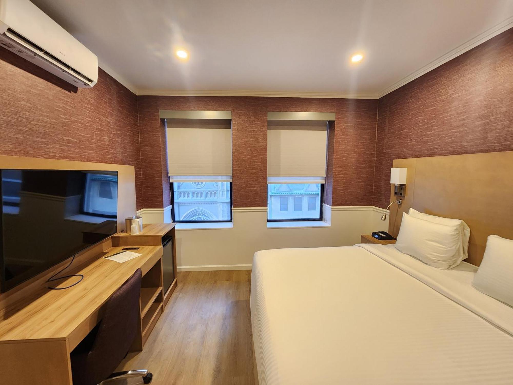 Deluxe Kamer met Kingsize Bed en Uitzicht over de Stad