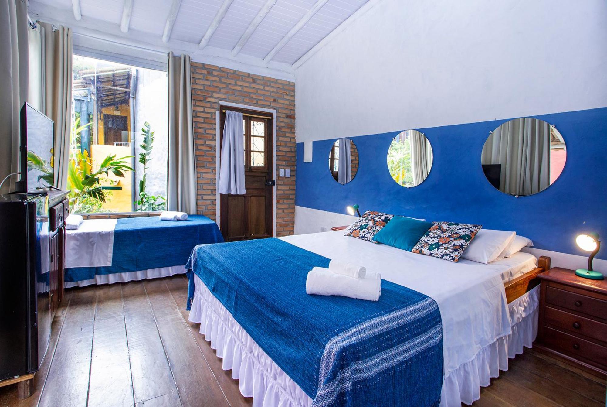 Quarto Luxo com Banheira de Hidromassagem