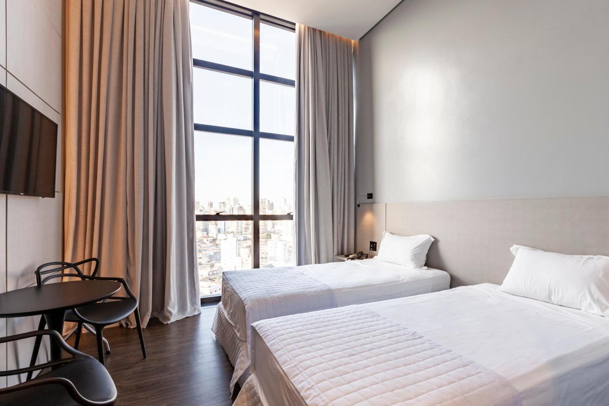 Quarto Superior com 2 Camas de Solteiro