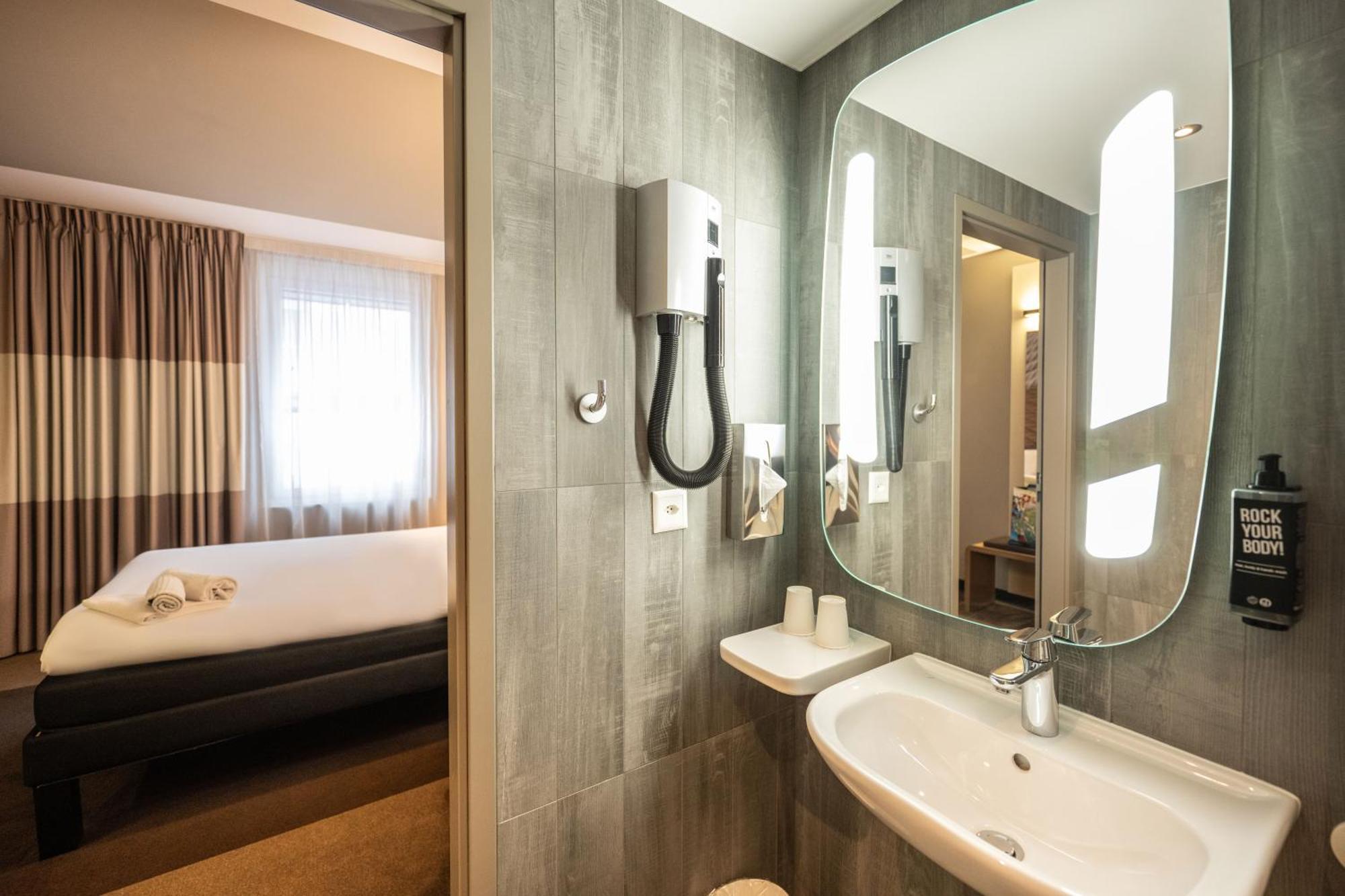Quarto Duplo - Acesso a Pessoas com Mobilidade Condicionada
