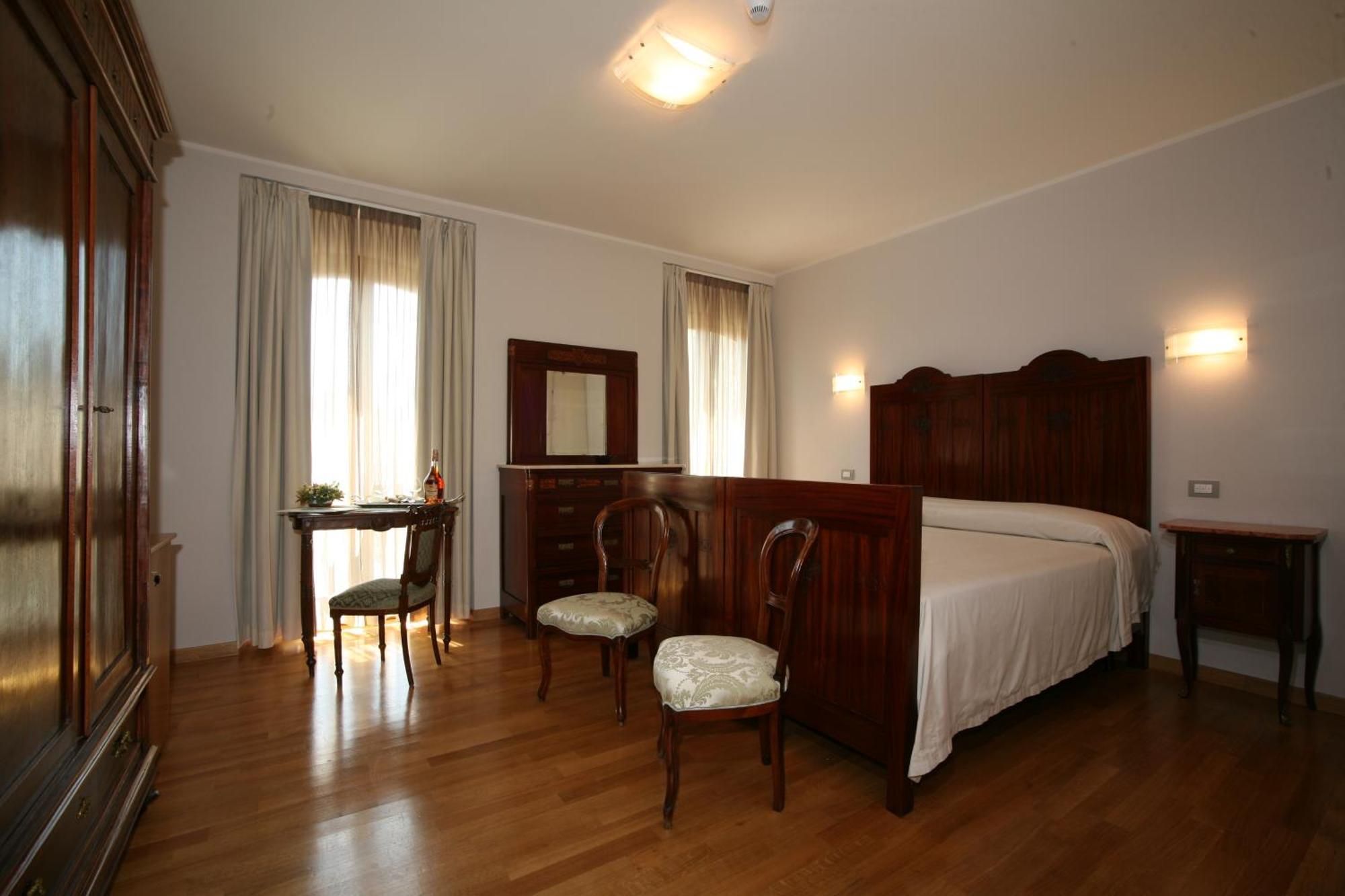 Single Room,1565537053:JPEG
