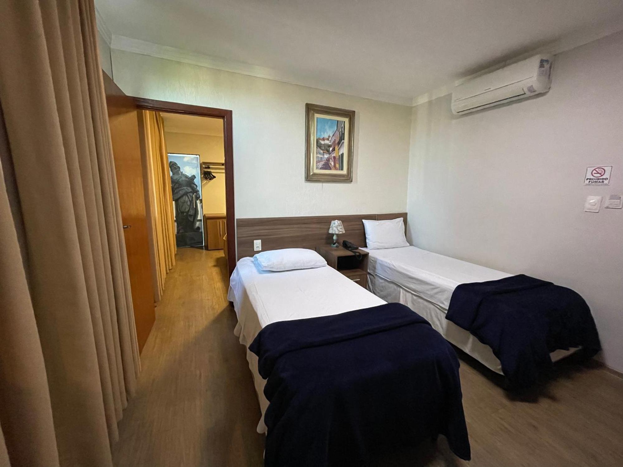 Quarto Standard com Cama de Casal ou 2 de Solteiro