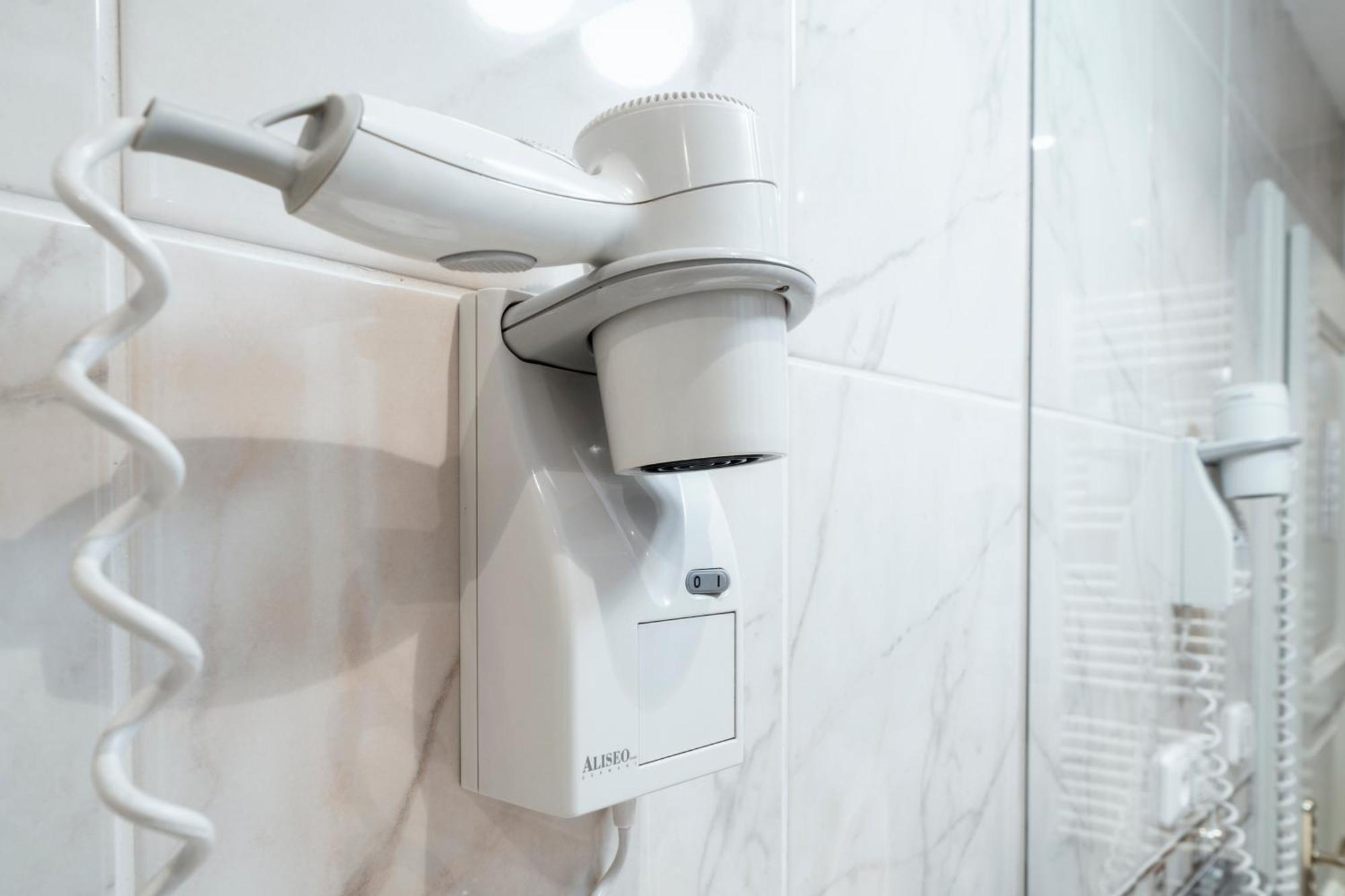 Double Room,1542631132:JPEG