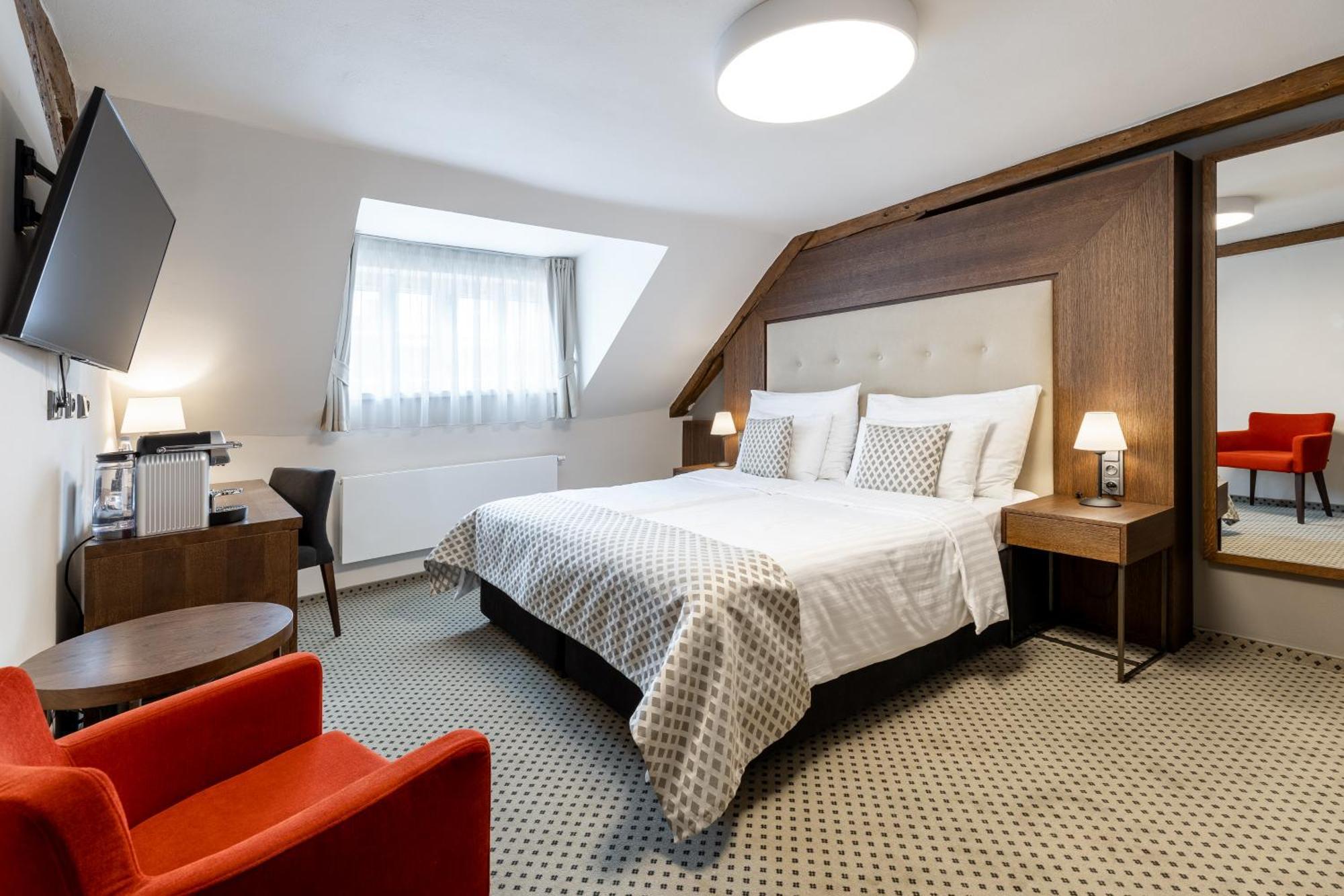 Standard Double or Twin Room,1542641776:JPEG
