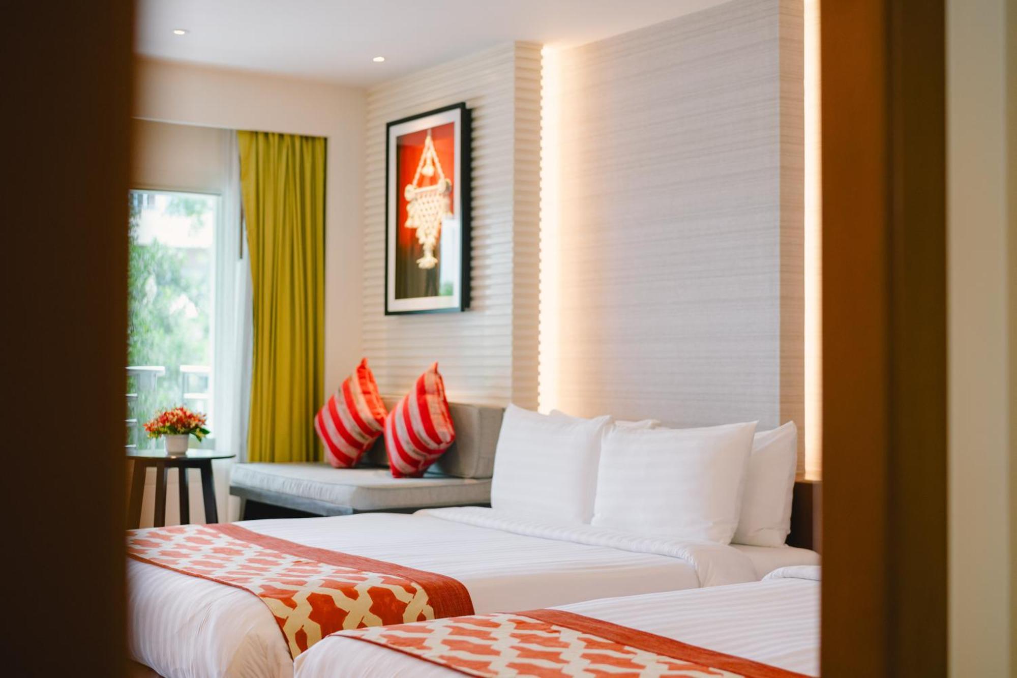 Premier Deluxe Kamer met 1 Queensize bed en 1 Eenpersoonsbed - Royal Wing