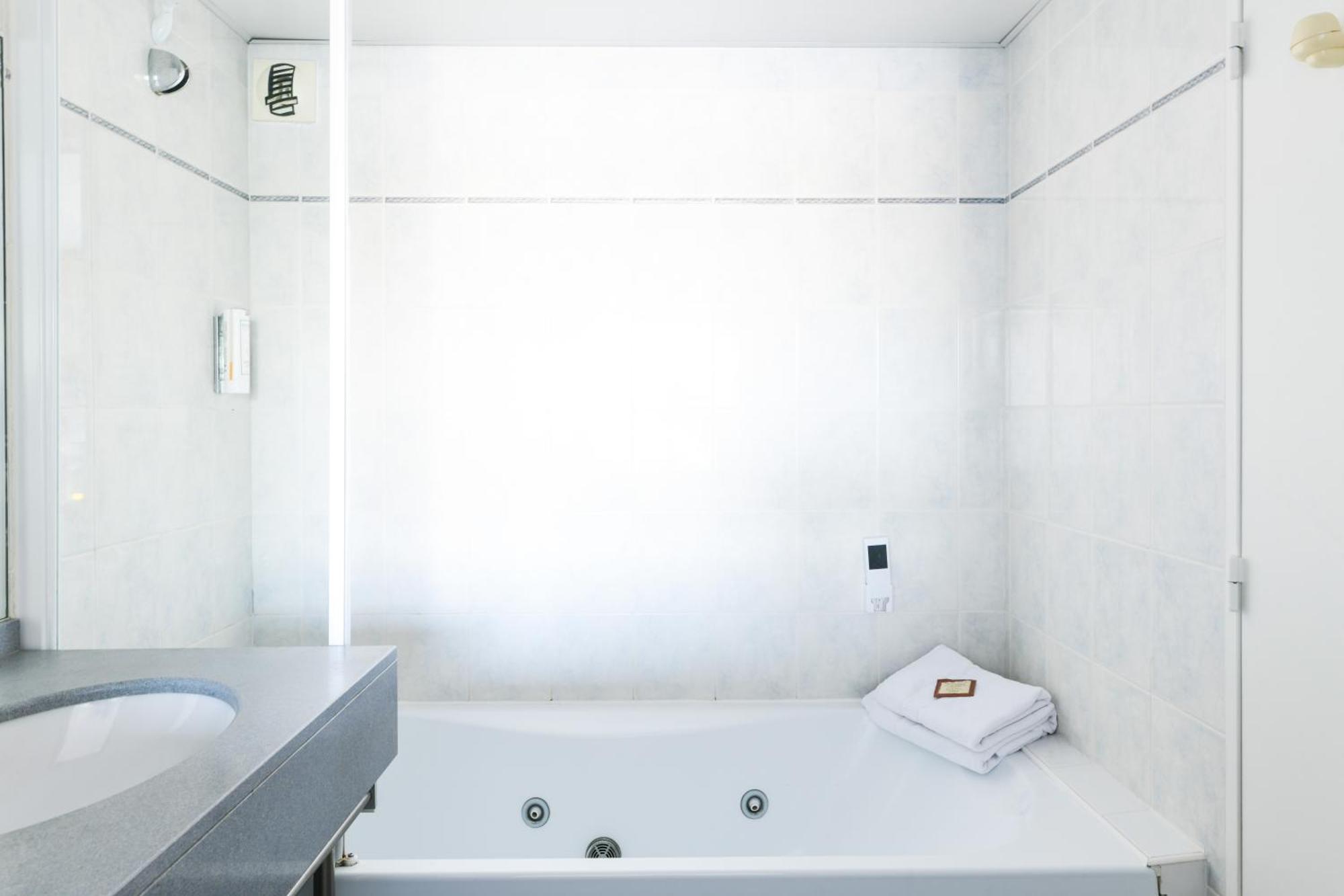 Chambre Double – Vue sur Lac