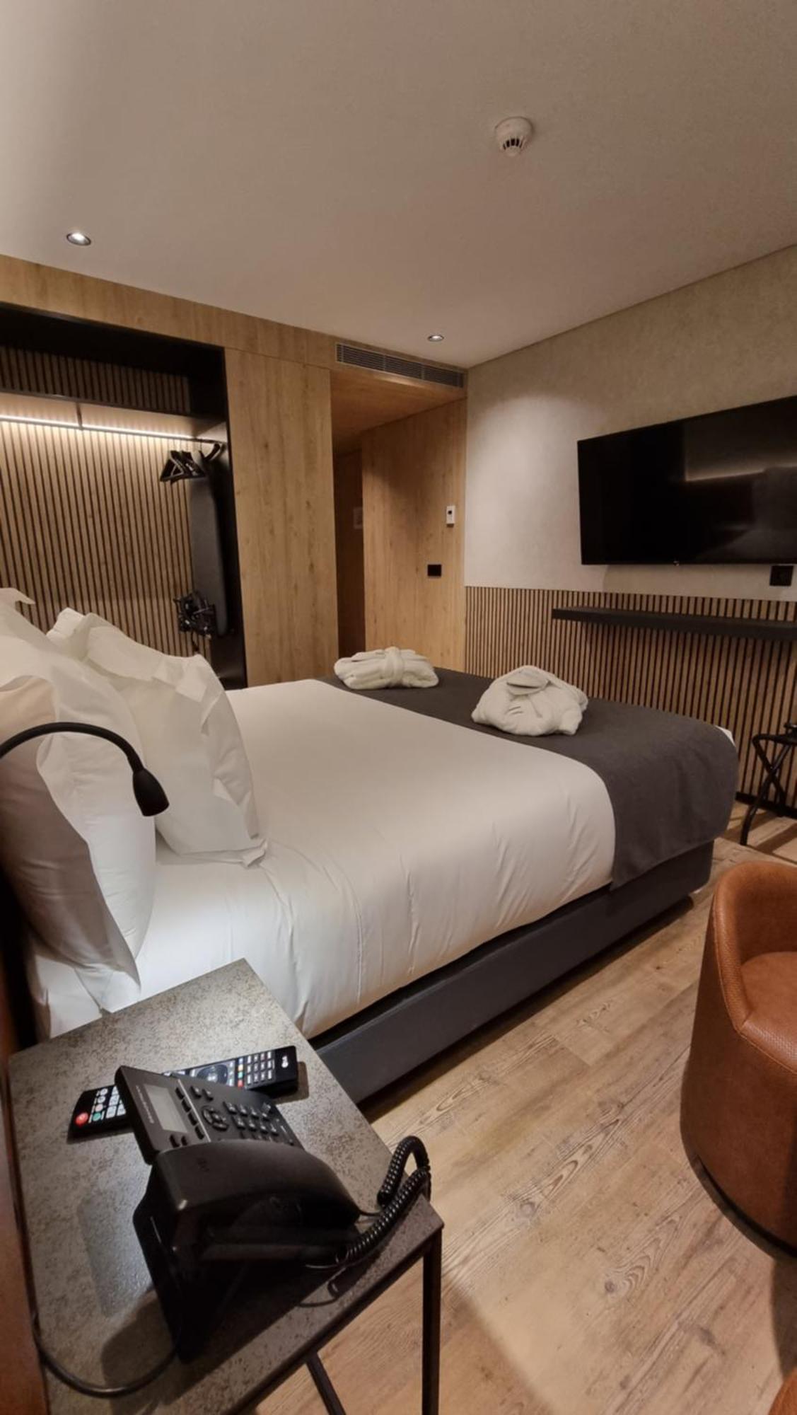 Superior Double Room,1415647596:JPEG