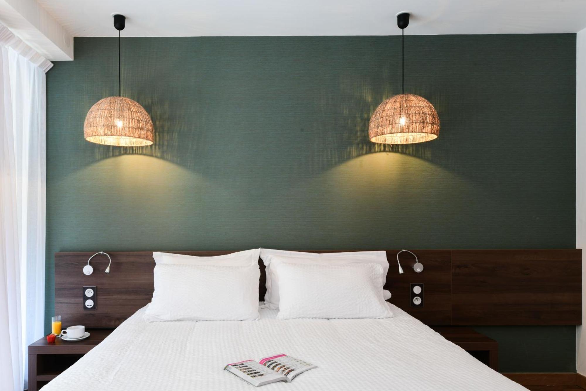 Double Room with Balcony,1543414801:JPEG