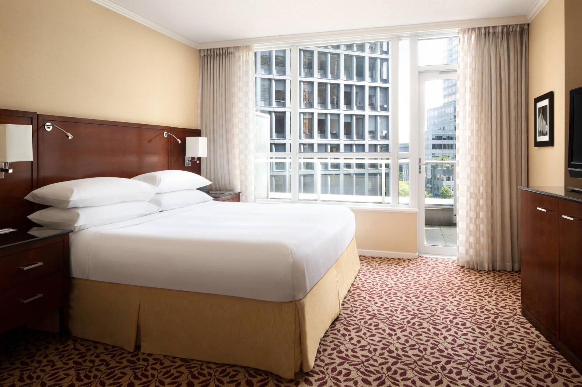 One-Bedroom King Suite,1709571873:JPEG