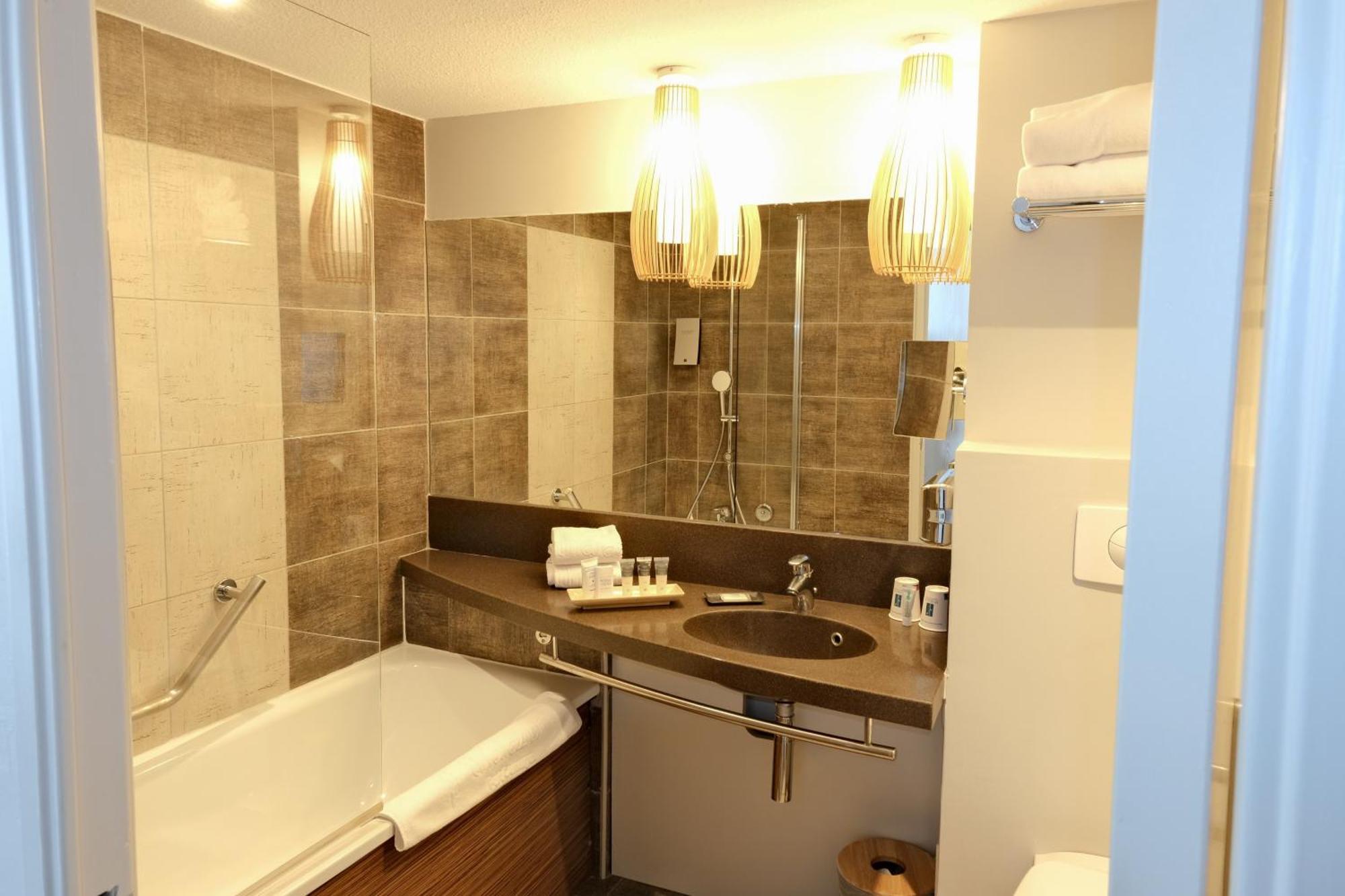 Double Room with Harbor or Pool view,1584405355:JPEG