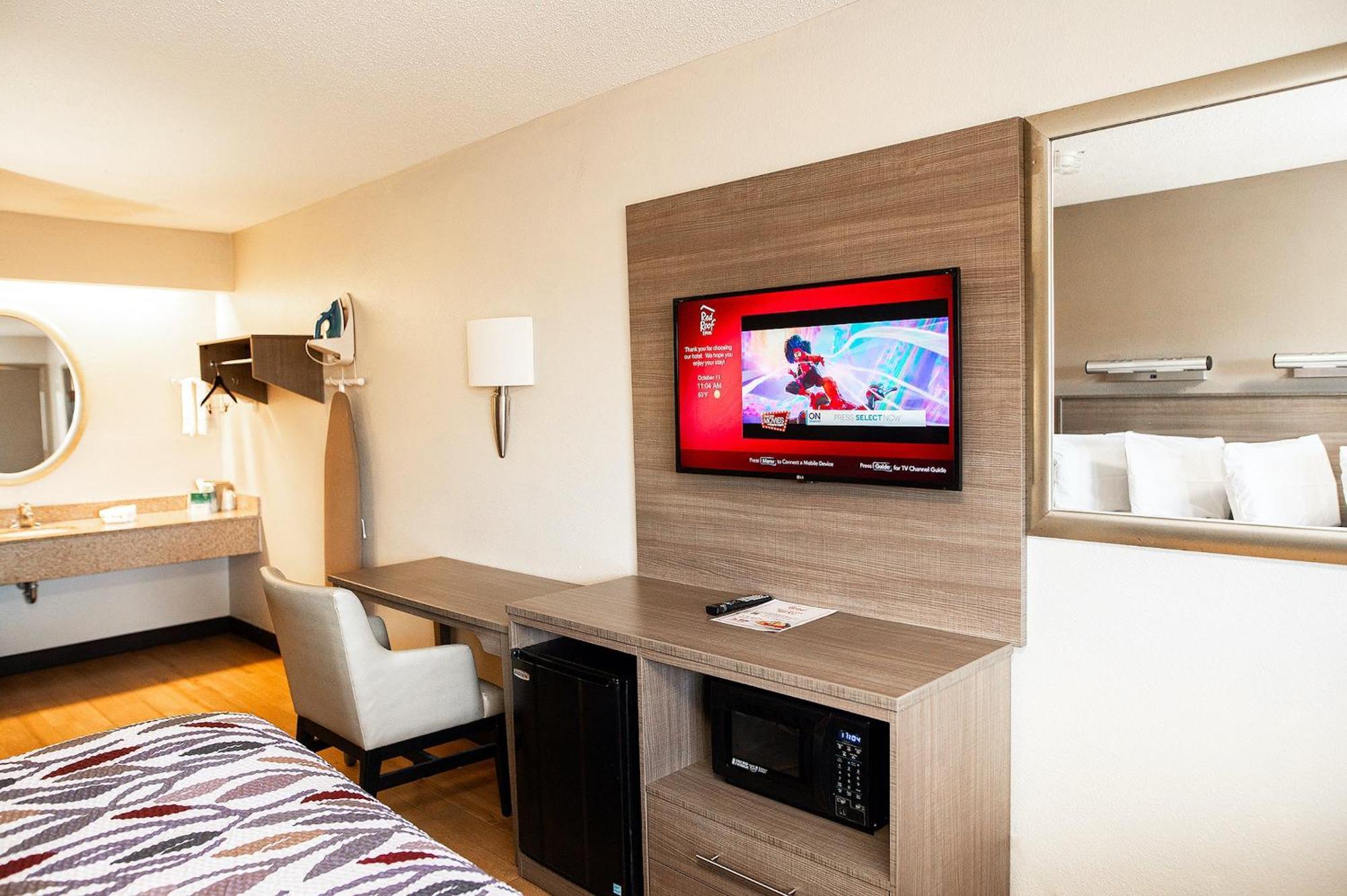 Deluxe Room with Two Double Beds Smoke Free