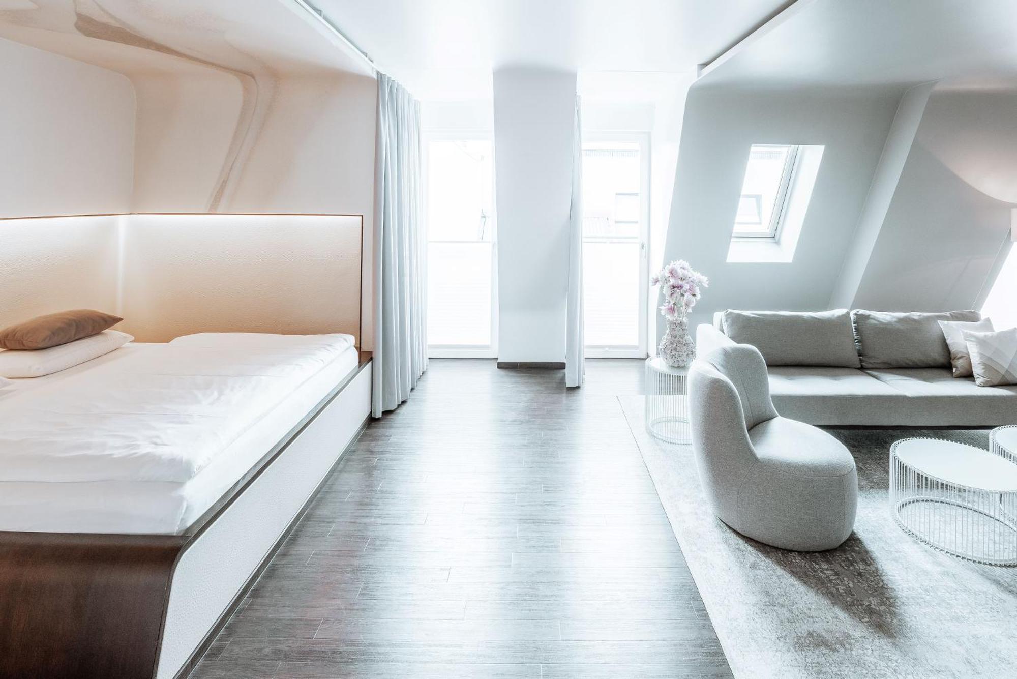 Penthouse Apartment,1544389693:JPEG