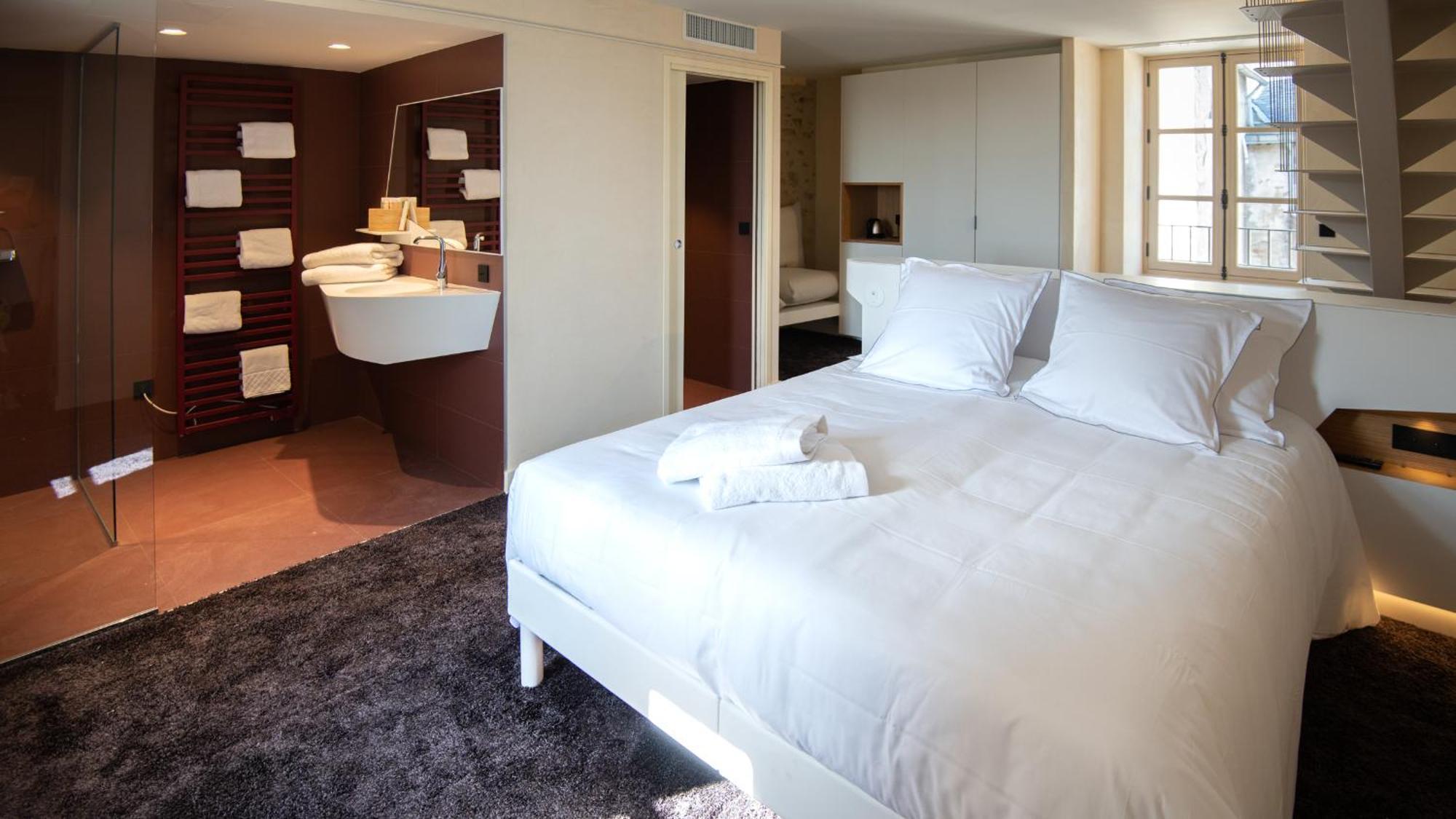 Family Room,1545839860:JPEG