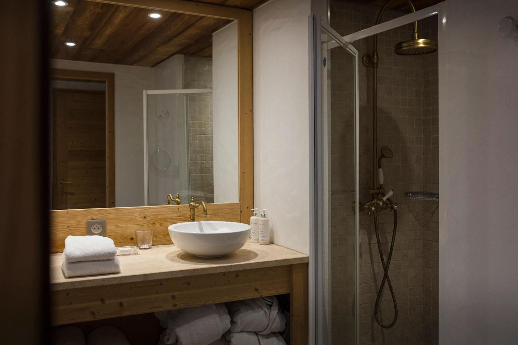 Three-Bedroom Apartment,1546500361:JPEG