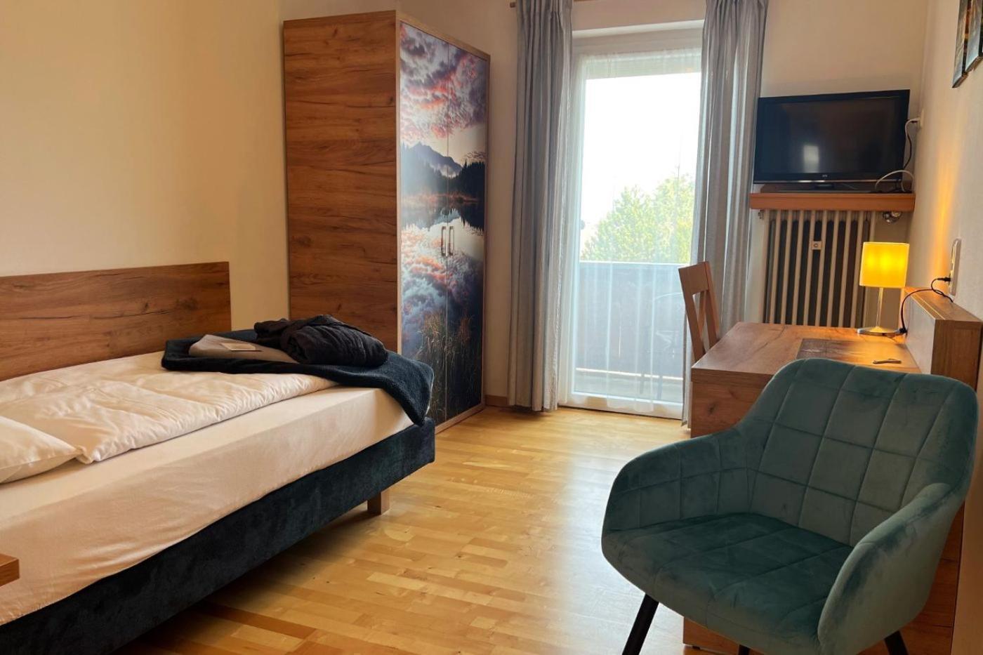 Single Room,1546507165:JPEG