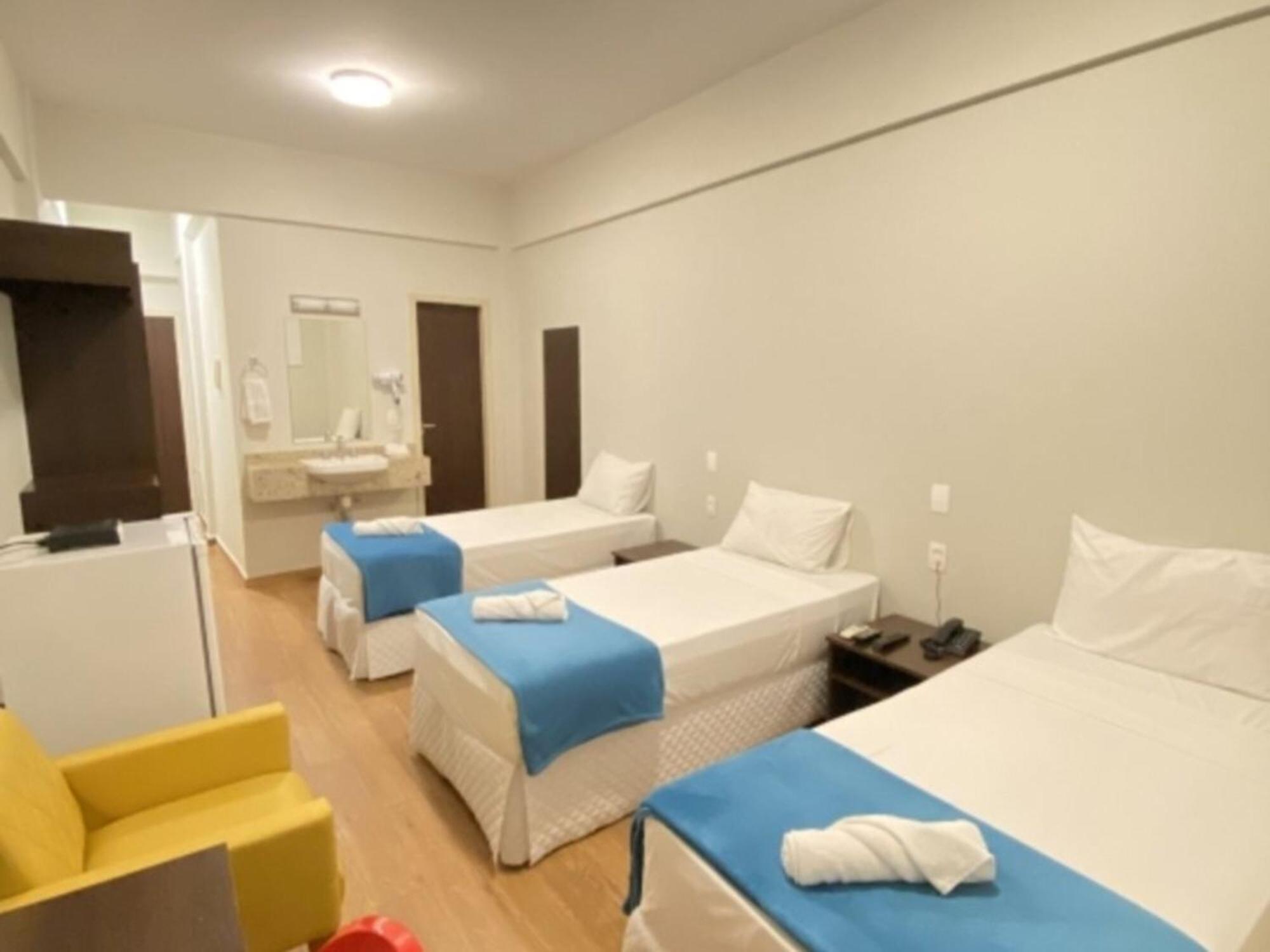 Quarto Triplo Standard