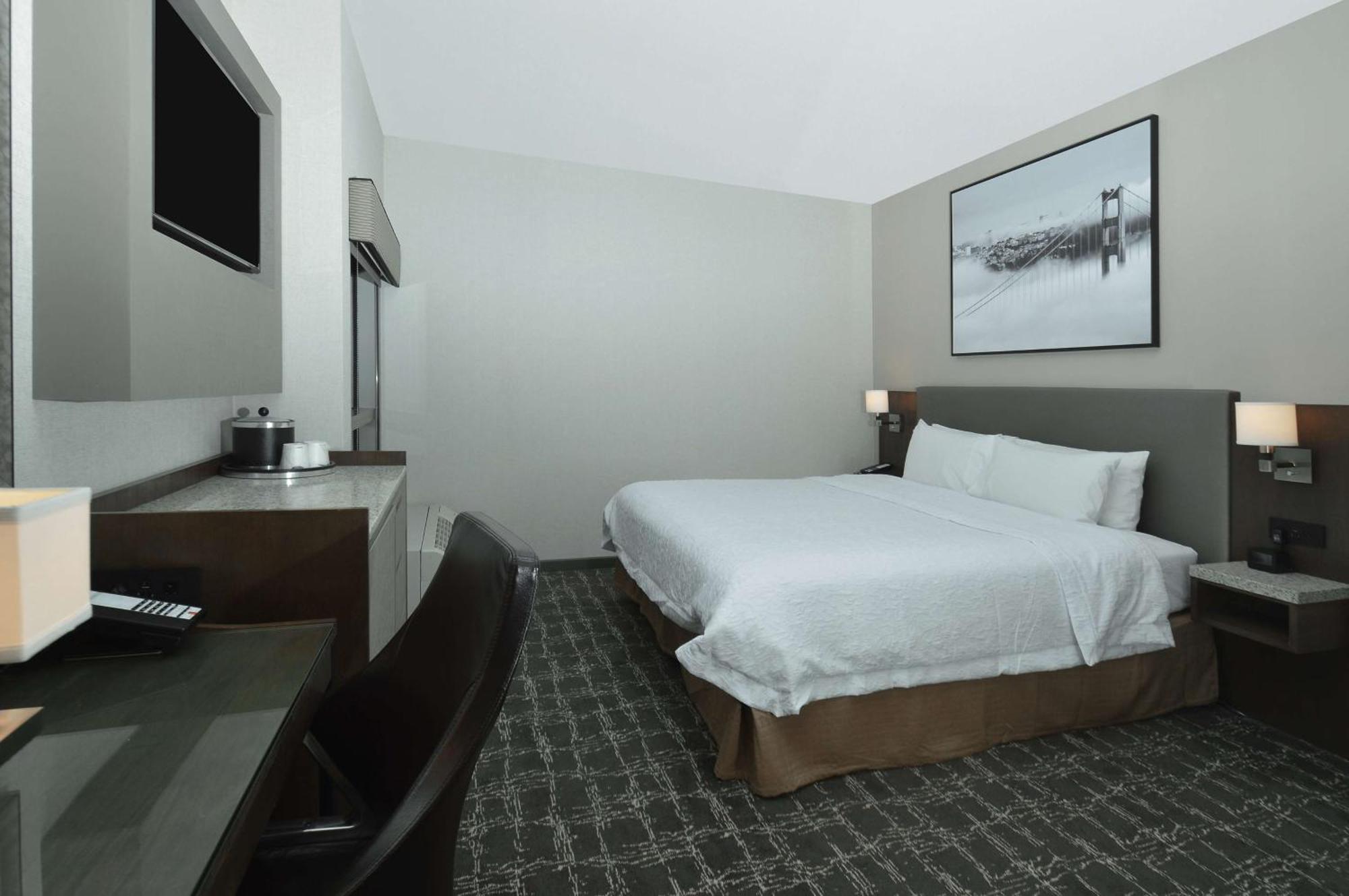 Executive King Room - Non-Smoking