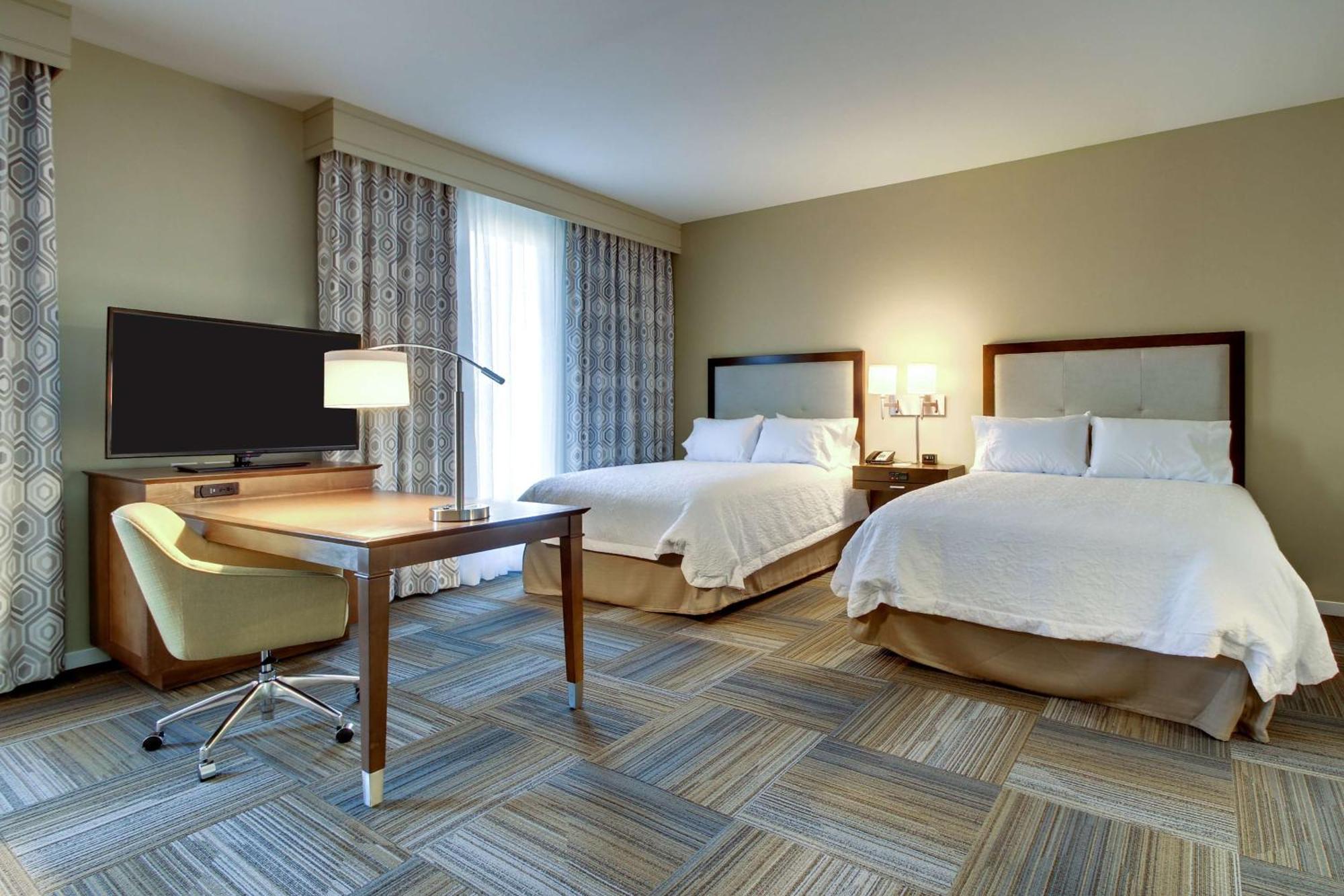 Queen Studio Suite with Two Queen Beds - Non-Smoking