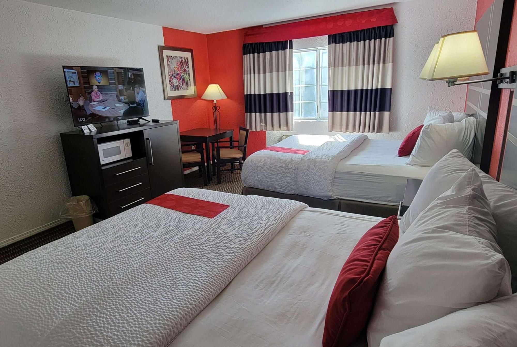 Queen Room with Two Queen Beds - Non-Smoking