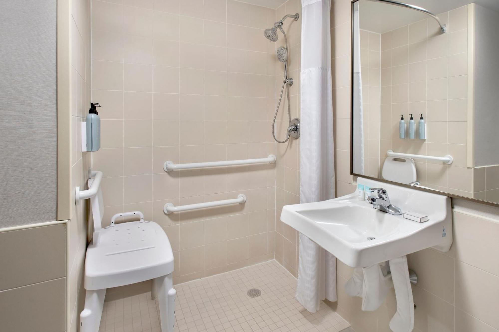 Double Room with Two Double Beds and Roll-In Shower - Mobility Accessible