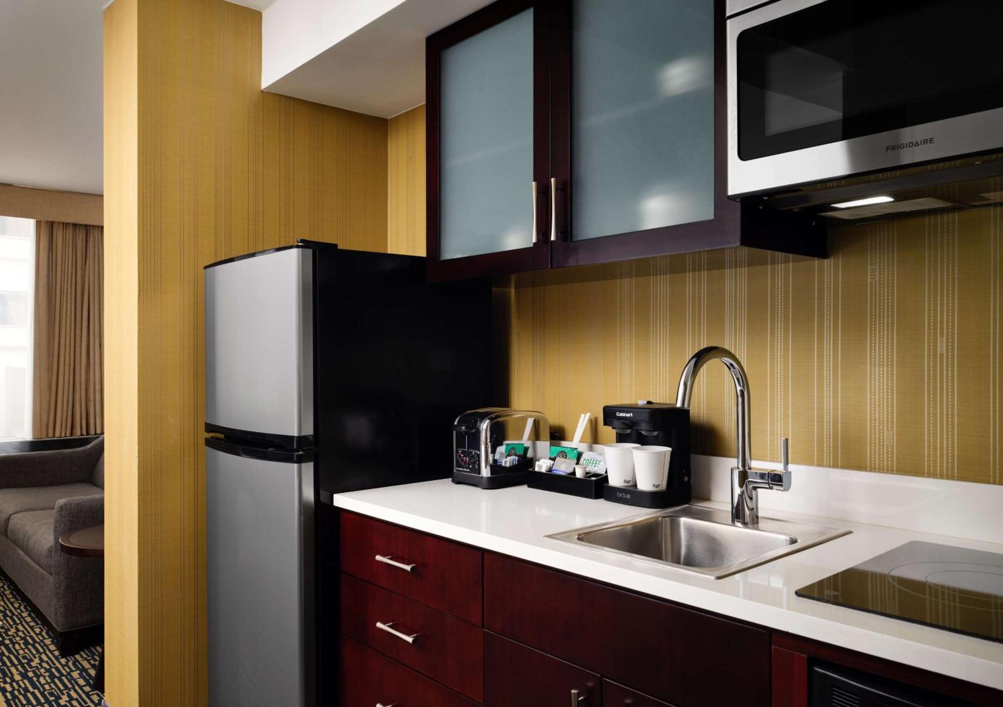 King Studio Suite