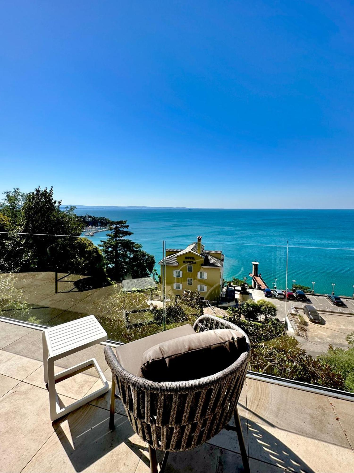 Suite Deluxe con Terrazza e Vista Mare