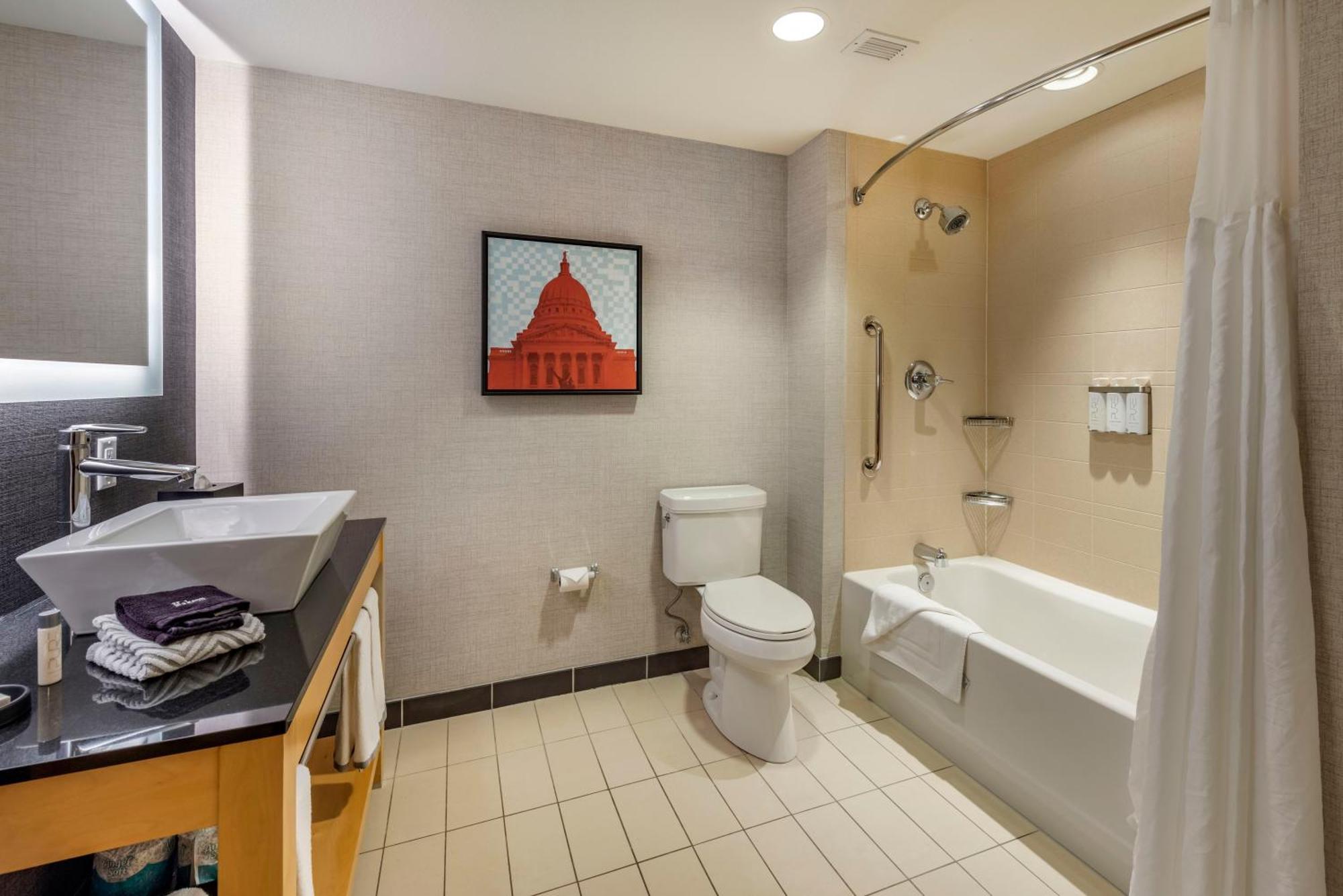 Suite with Two Queen Beds - Accessible/Non-Smoking