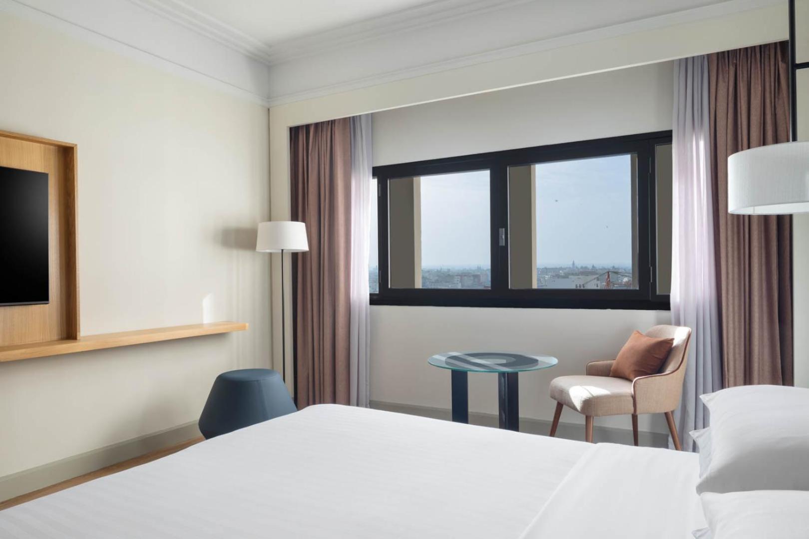 Habitación Doble Superior con vistas a la ciudad - Cama doble grande