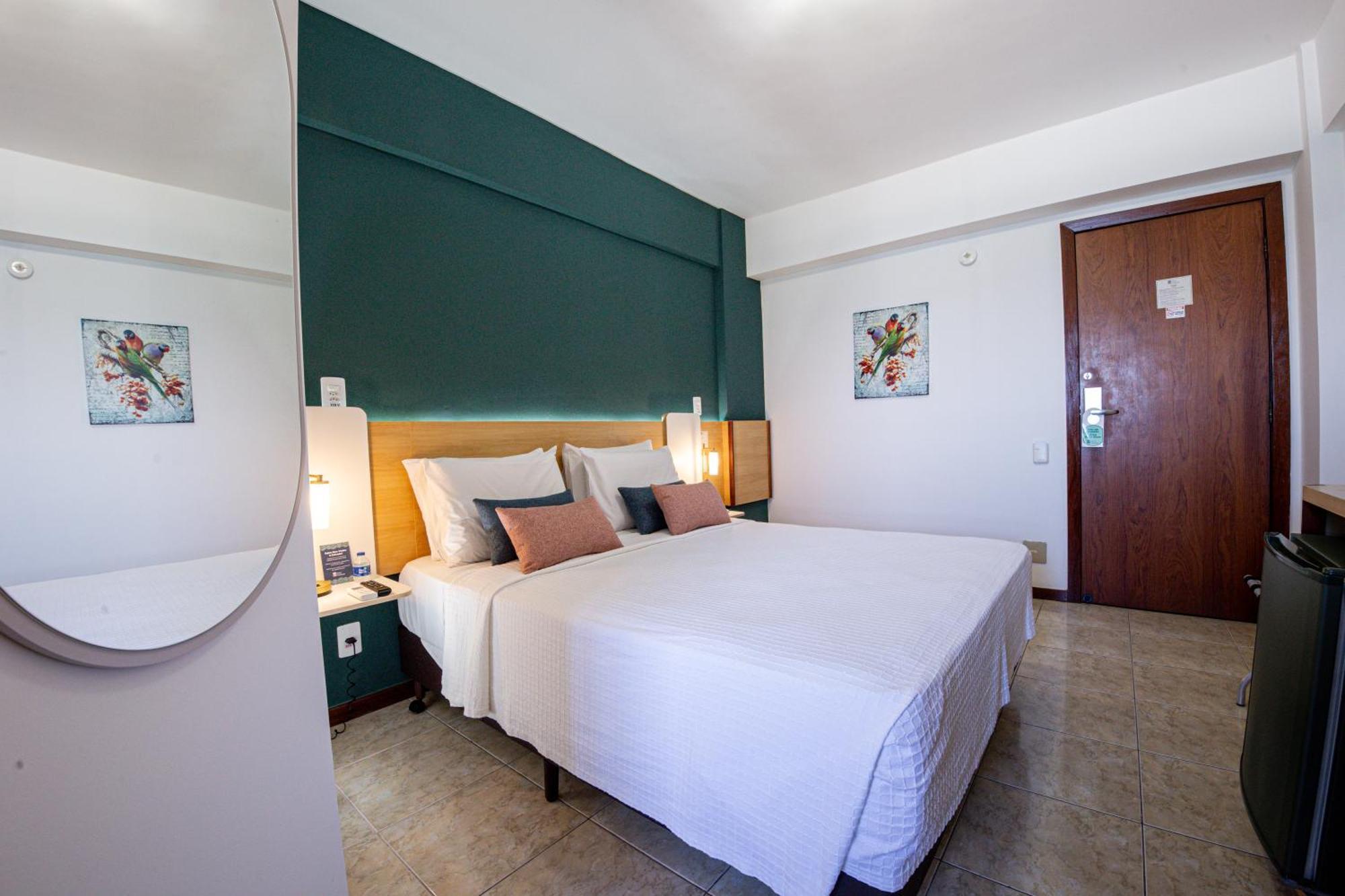 Quarto Deluxe com Cama de Casal ou 2 de Solteiro e Vista do Mar