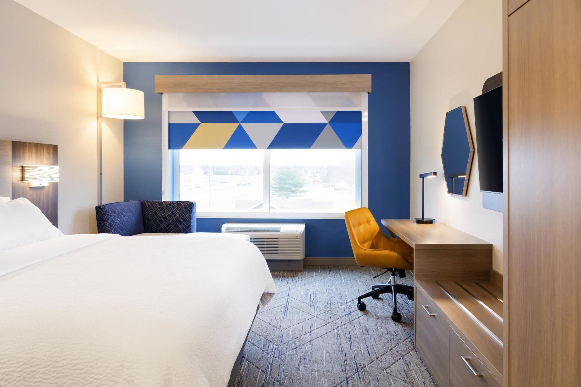 Standard King Room