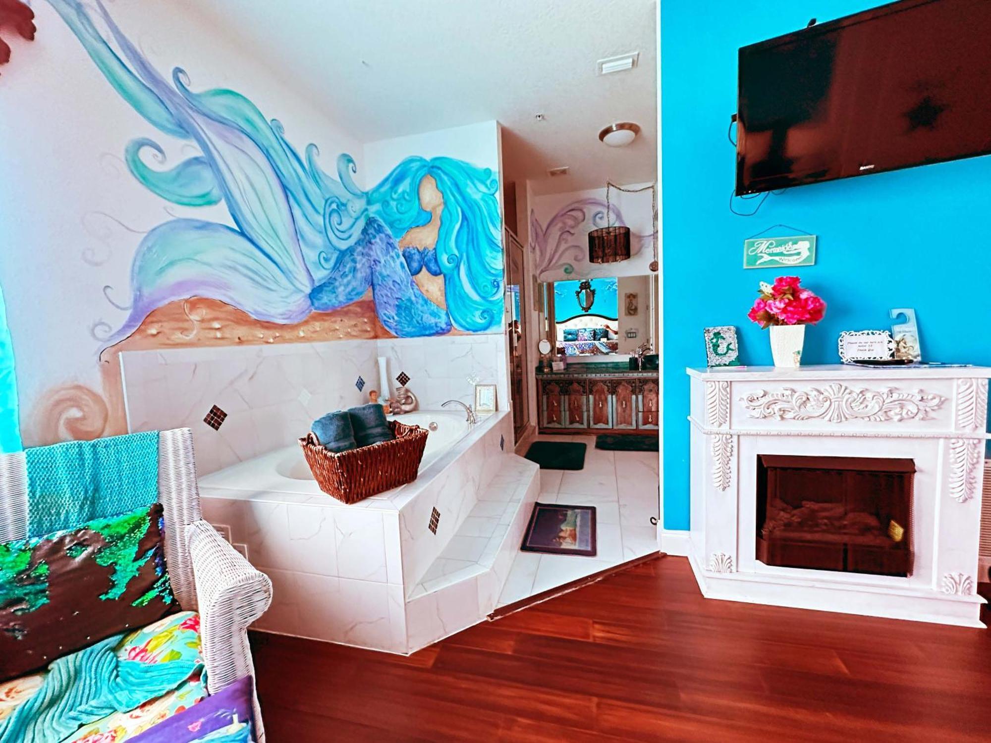 Mermaid King Suite
