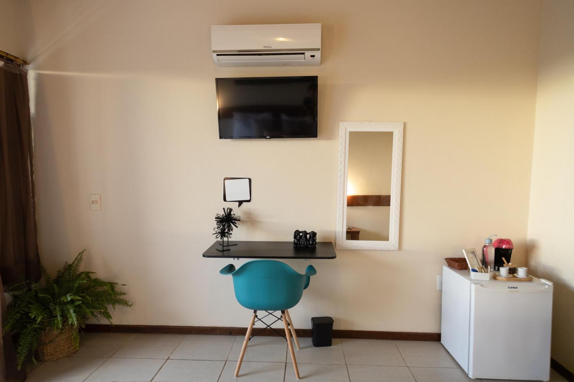 Quarto Duplo com Varanda e Vista do Mar