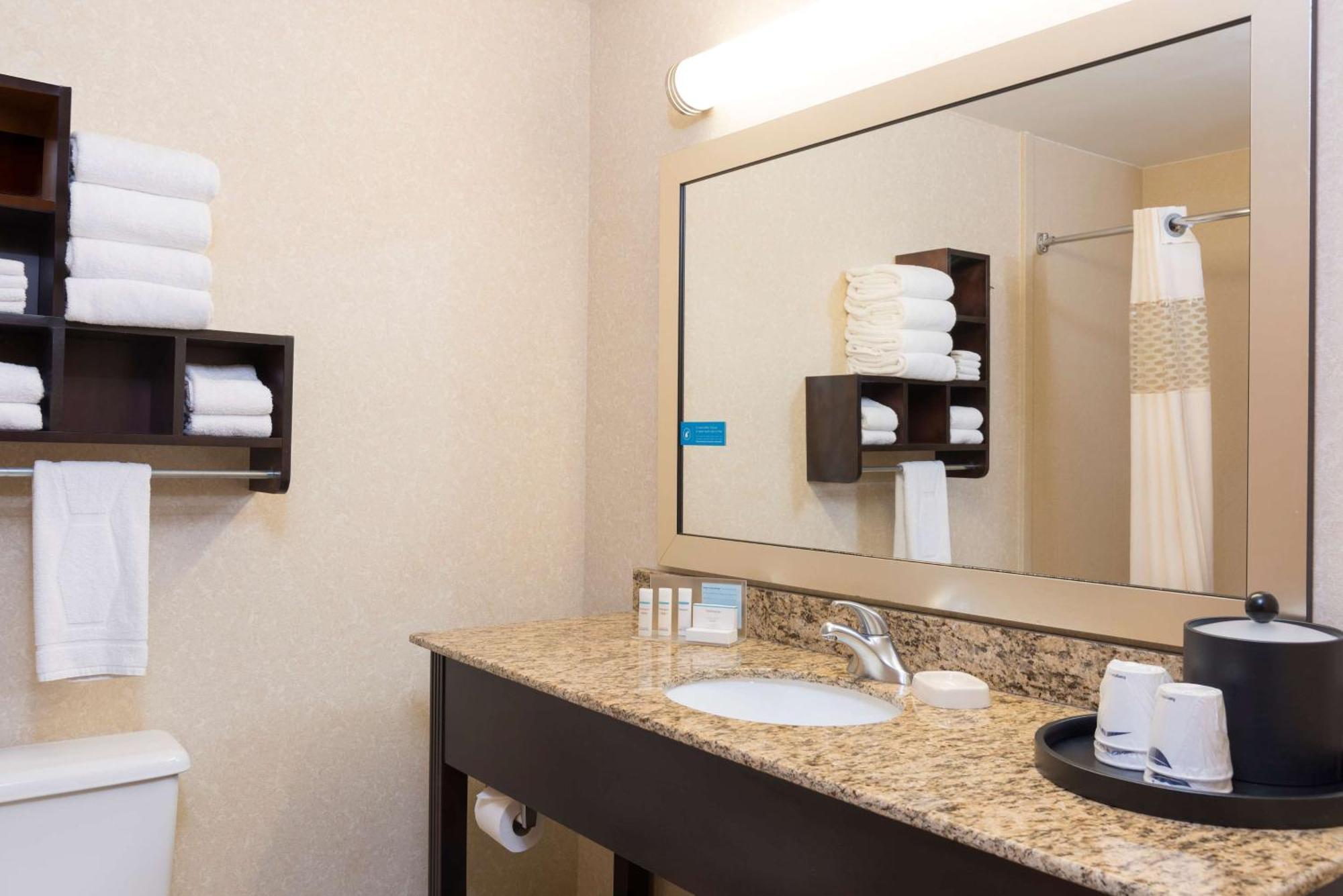 Room with Two Queen Beds - Non-Smoking